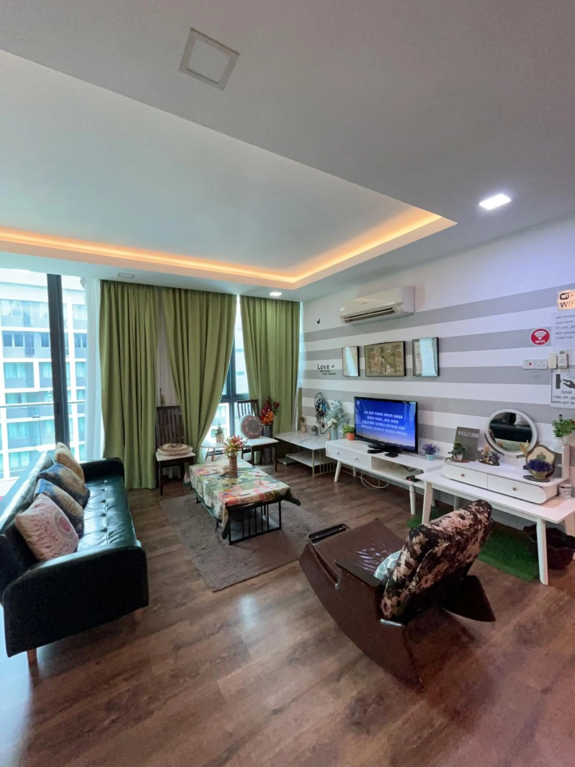 VIVACITY JAZZ 4 SUITES , 2-8PAx 2CARD LEVEL 12