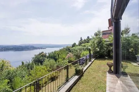 Villa Arona