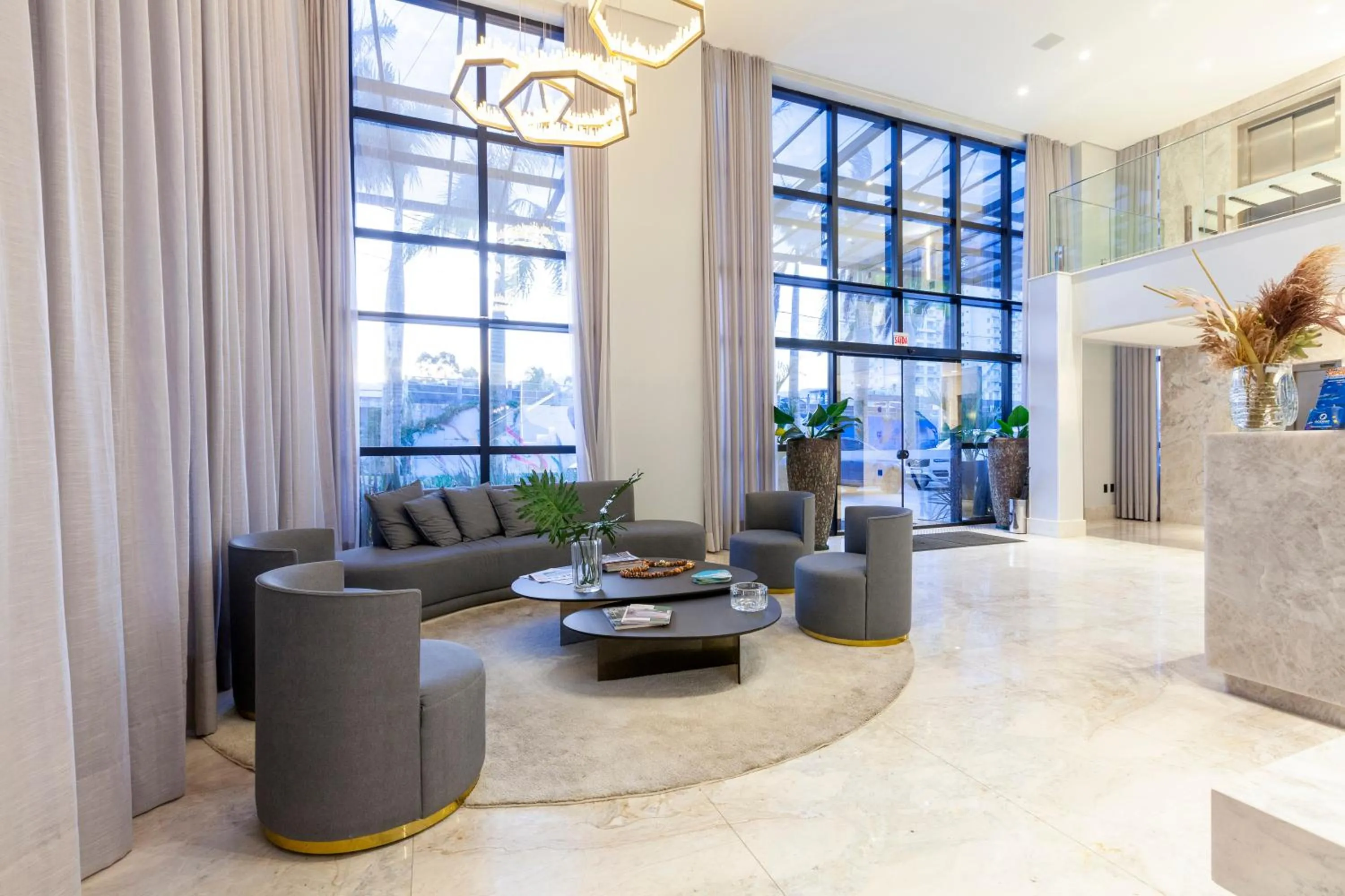 Communal lounge/ TV room in Intercity Itapema