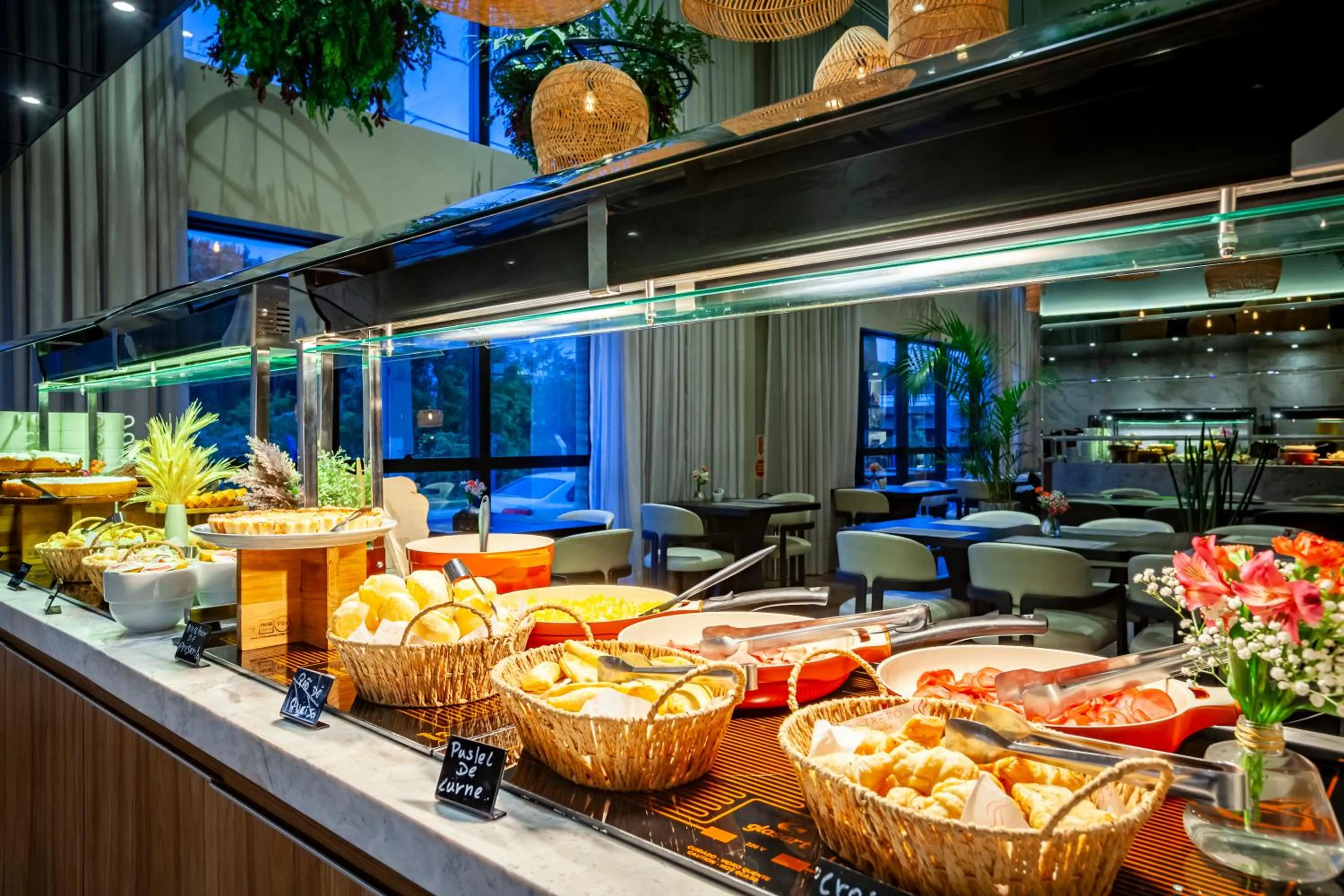 Breakfast in Intercity Itapema