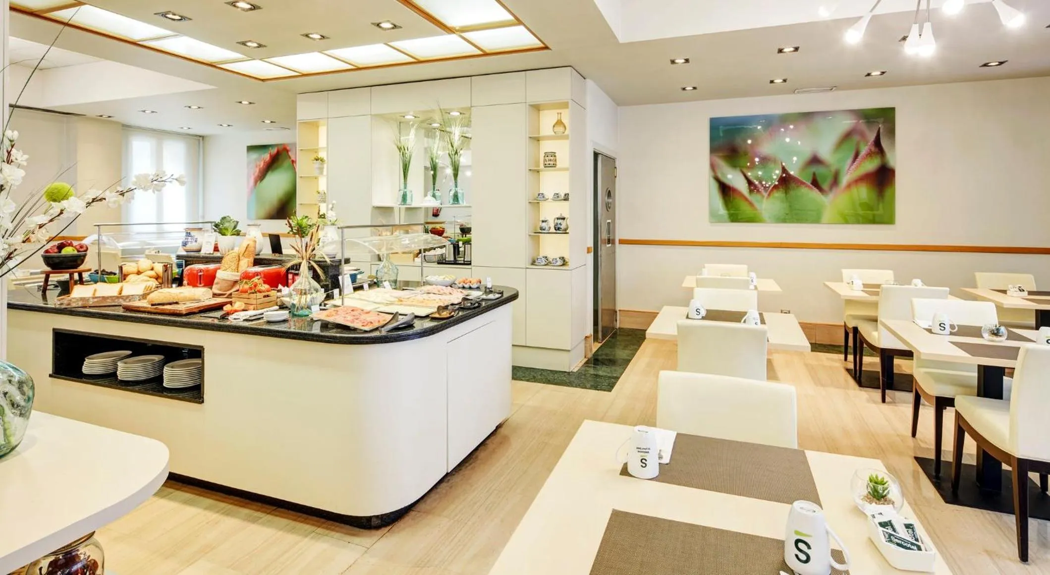 Breakfast in Sercotel Alcalá 611