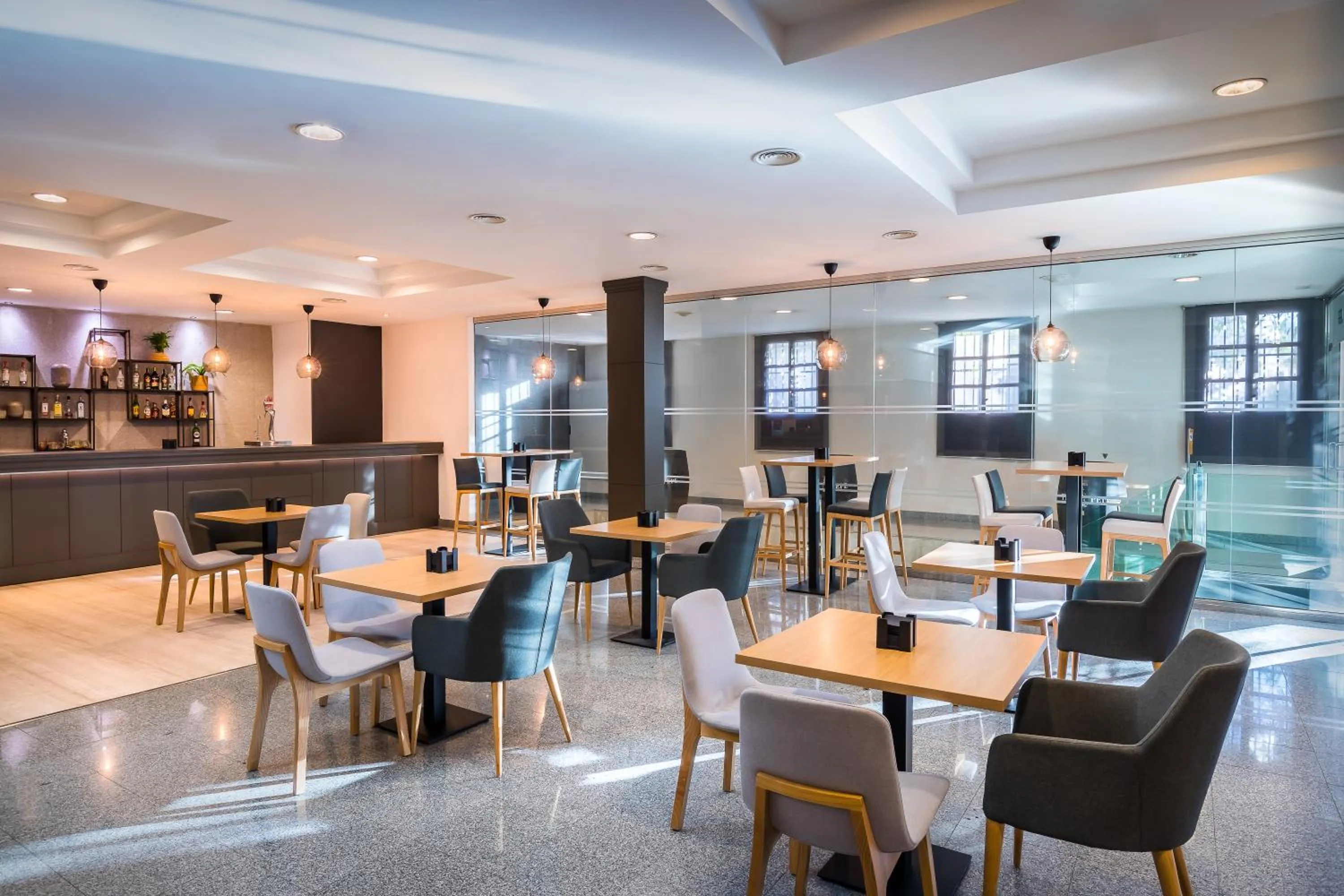 Restaurant/places to eat in Hotel Jerez Centro