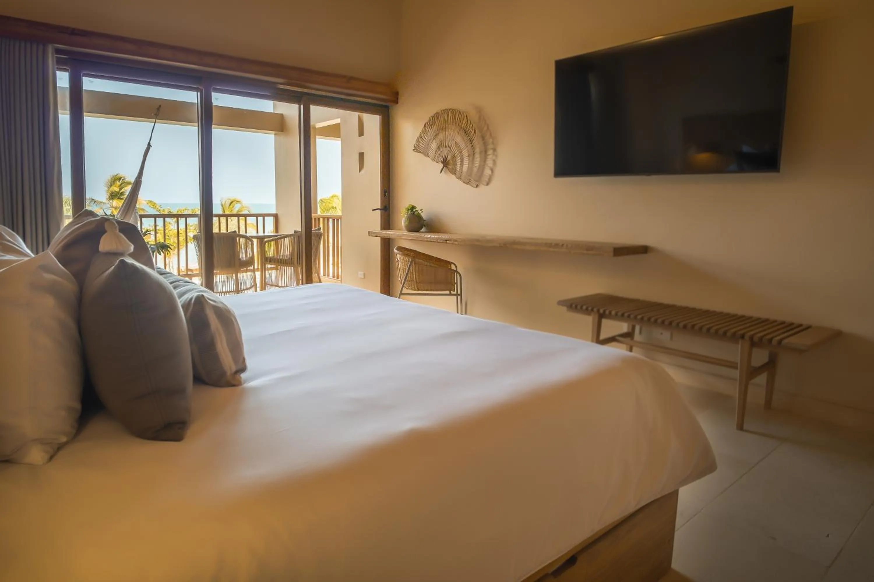 Bedroom, Bed in Hotel Aimarawa