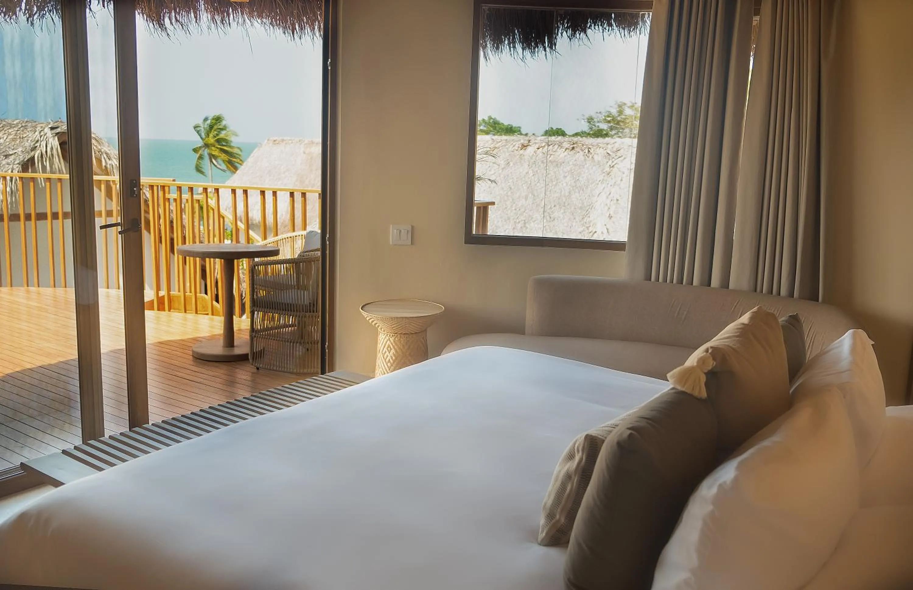 Bedroom, Bed in Hotel Aimarawa