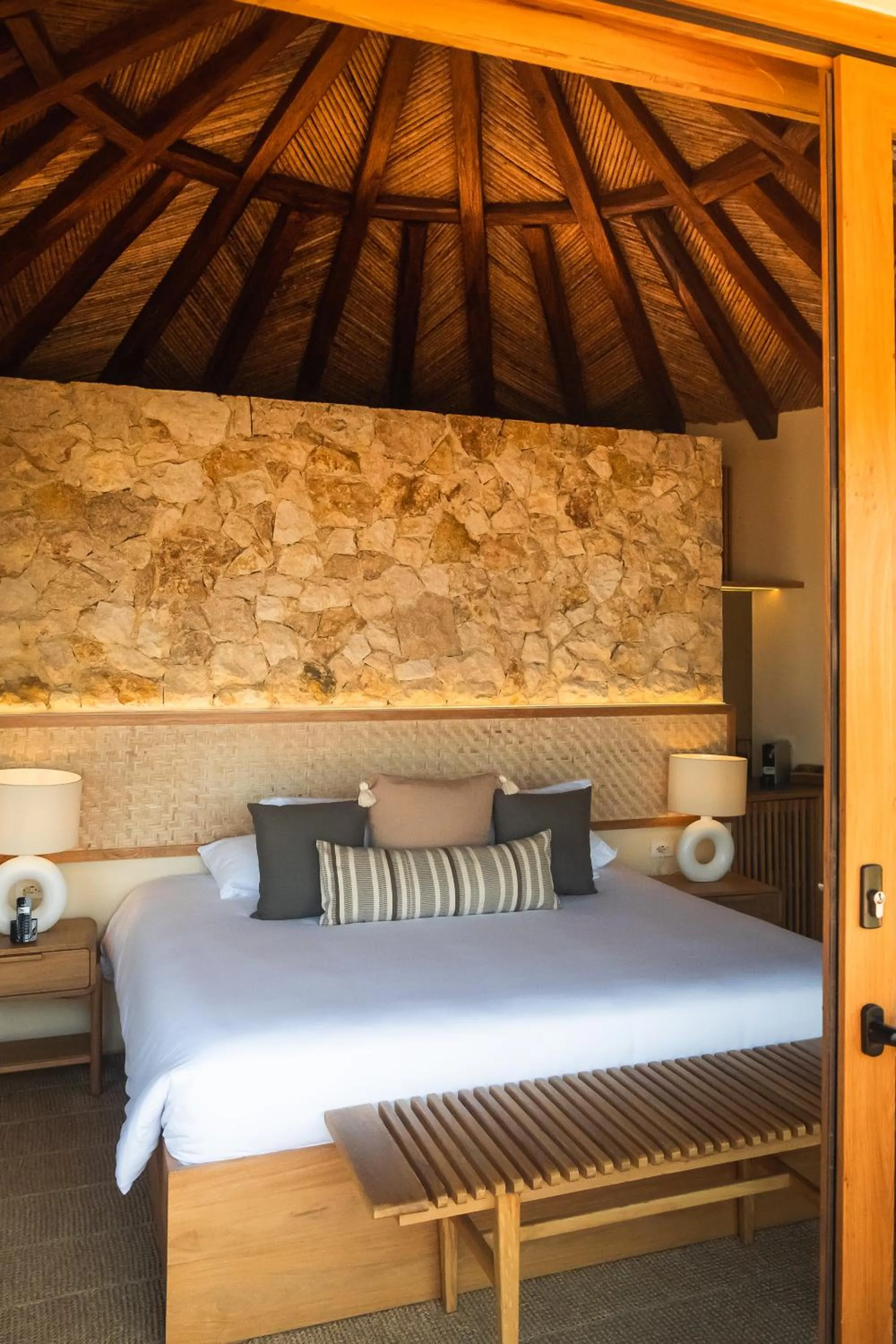 Bedroom, Bed in Hotel Aimarawa