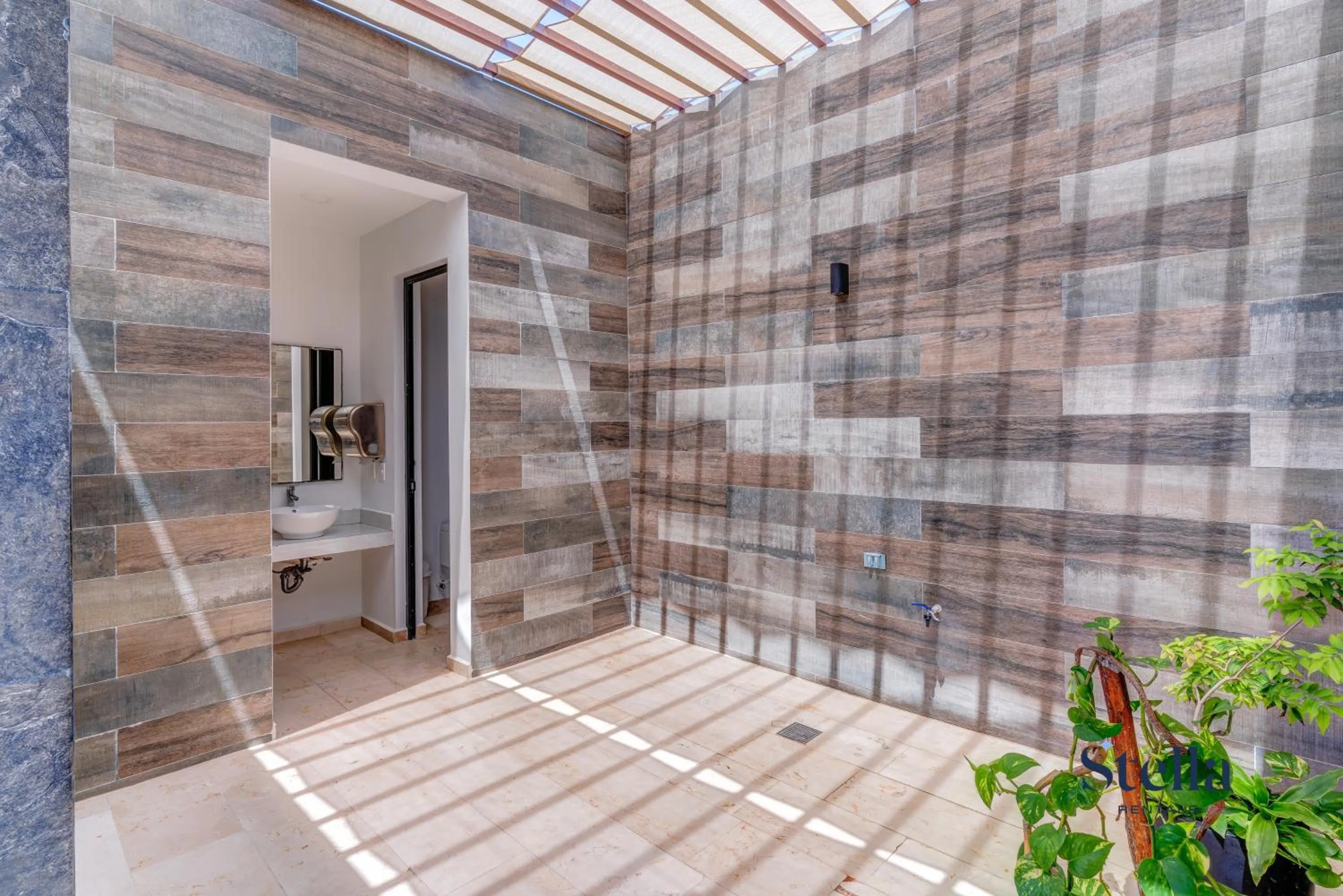 Property building in Oceanview Infinity Pool, Steps to 5th Ave & Beach