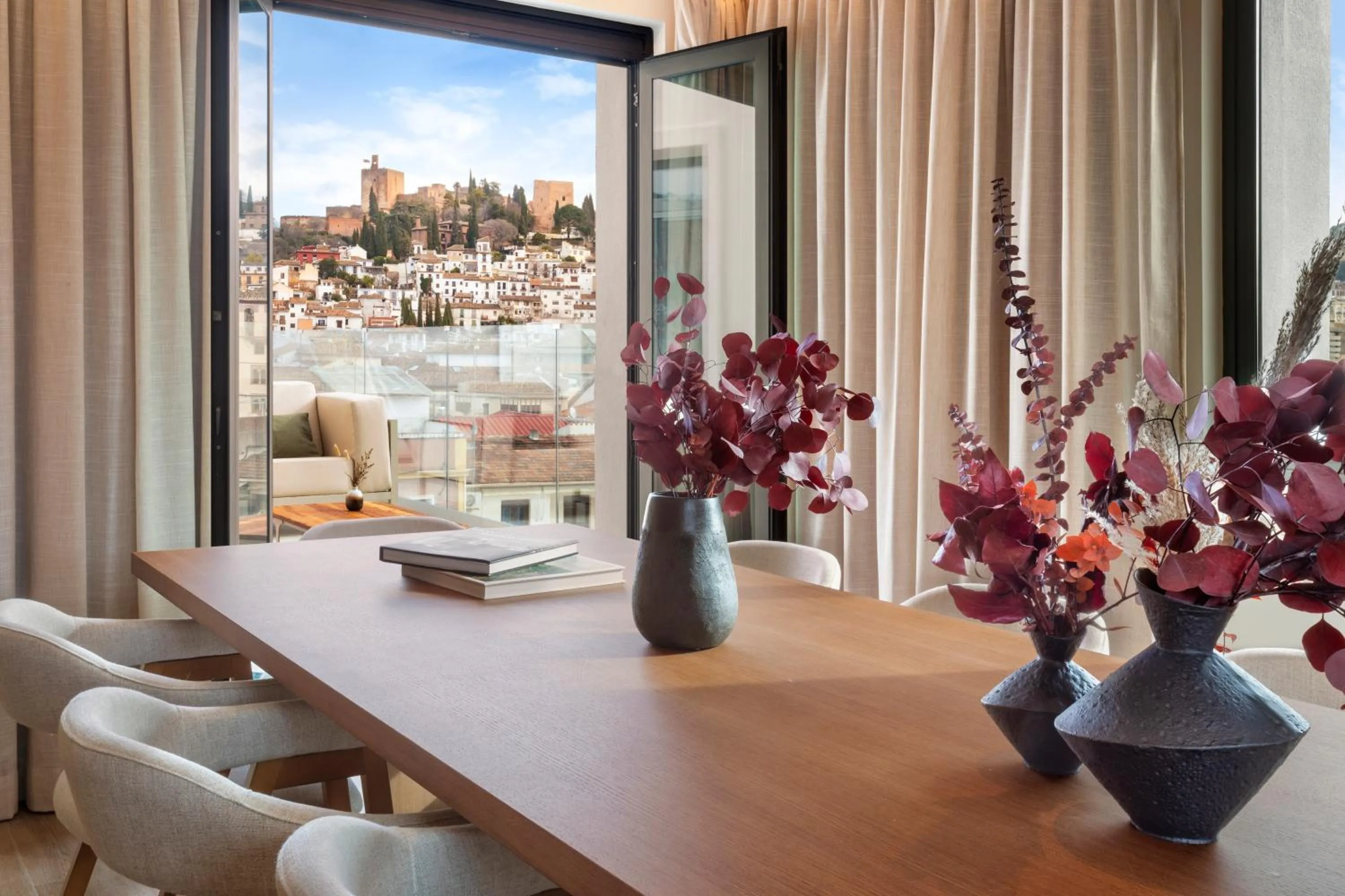 Dining area in Meliá Granada