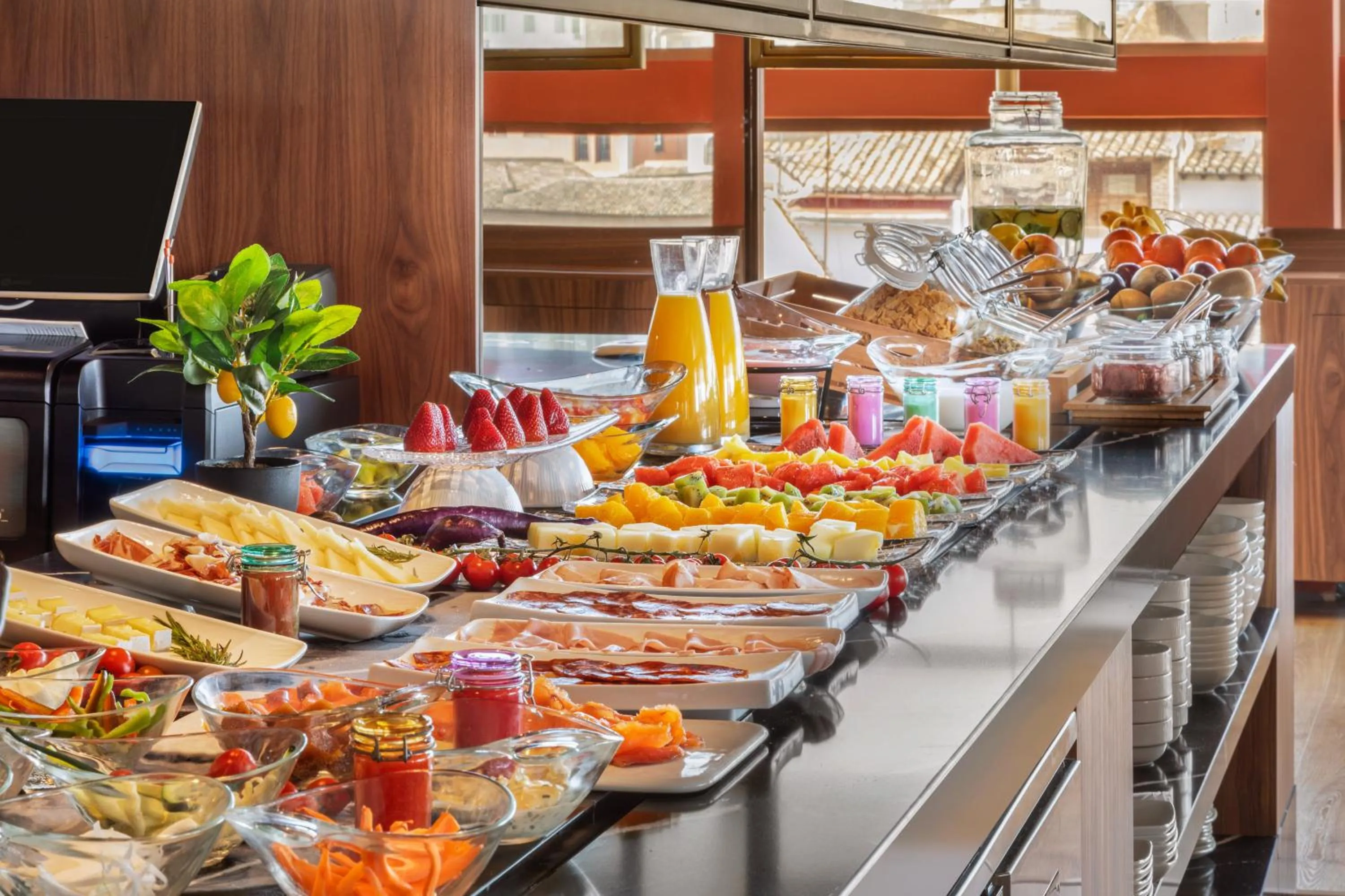 Food and drinks in Meliá Granada