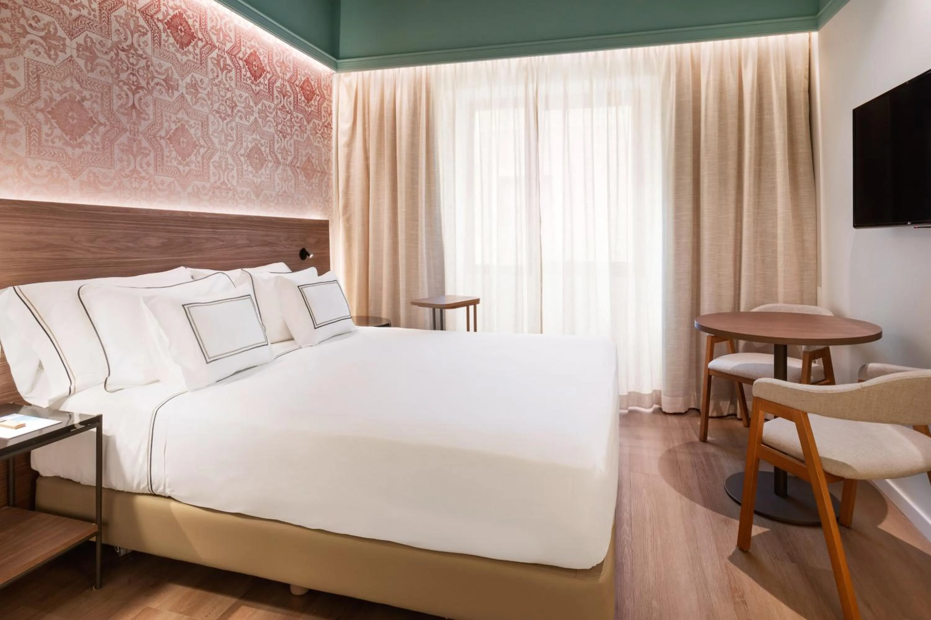 Bed in Meliá Granada