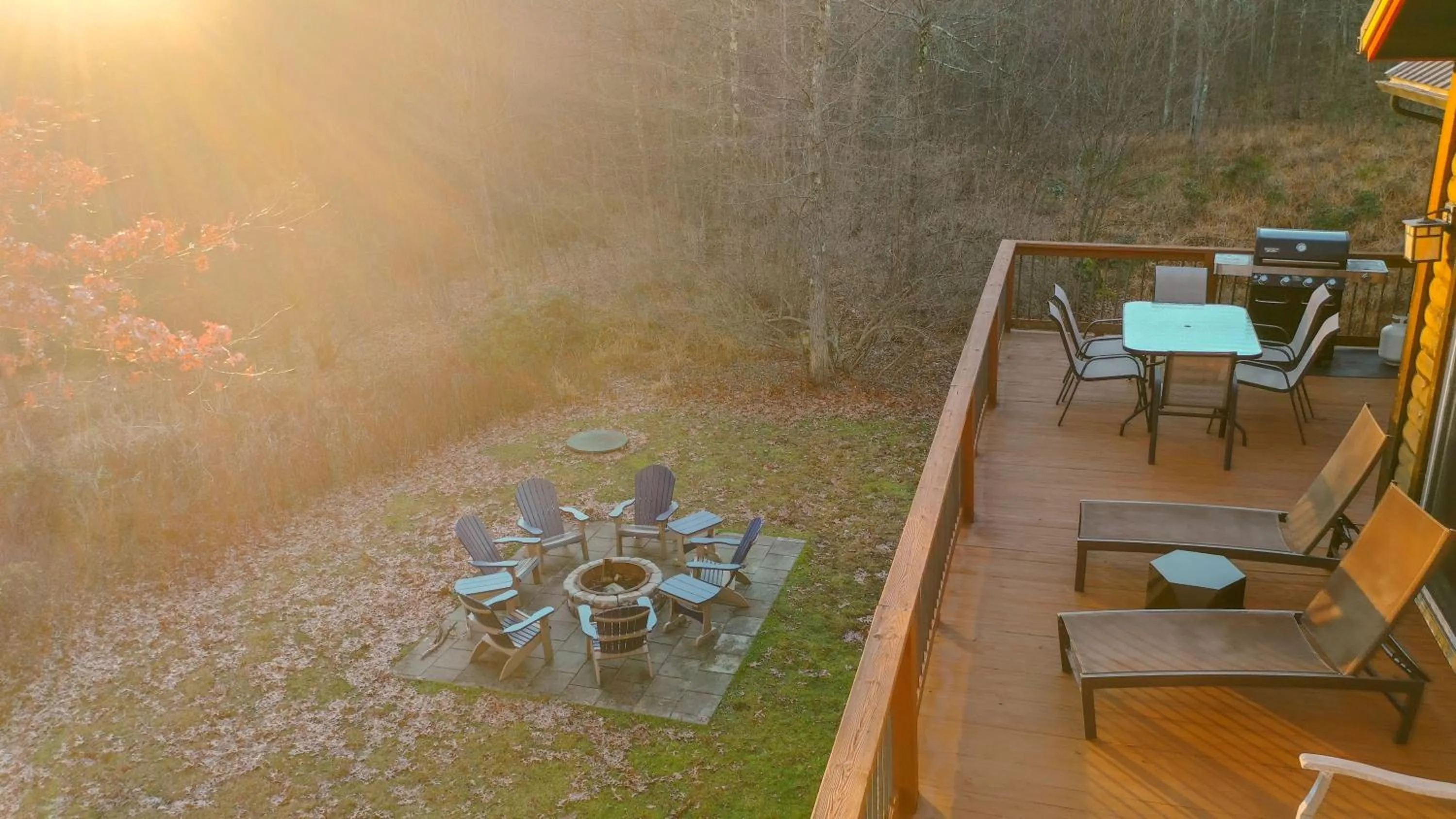 Property building in Glass Mountain Lodge