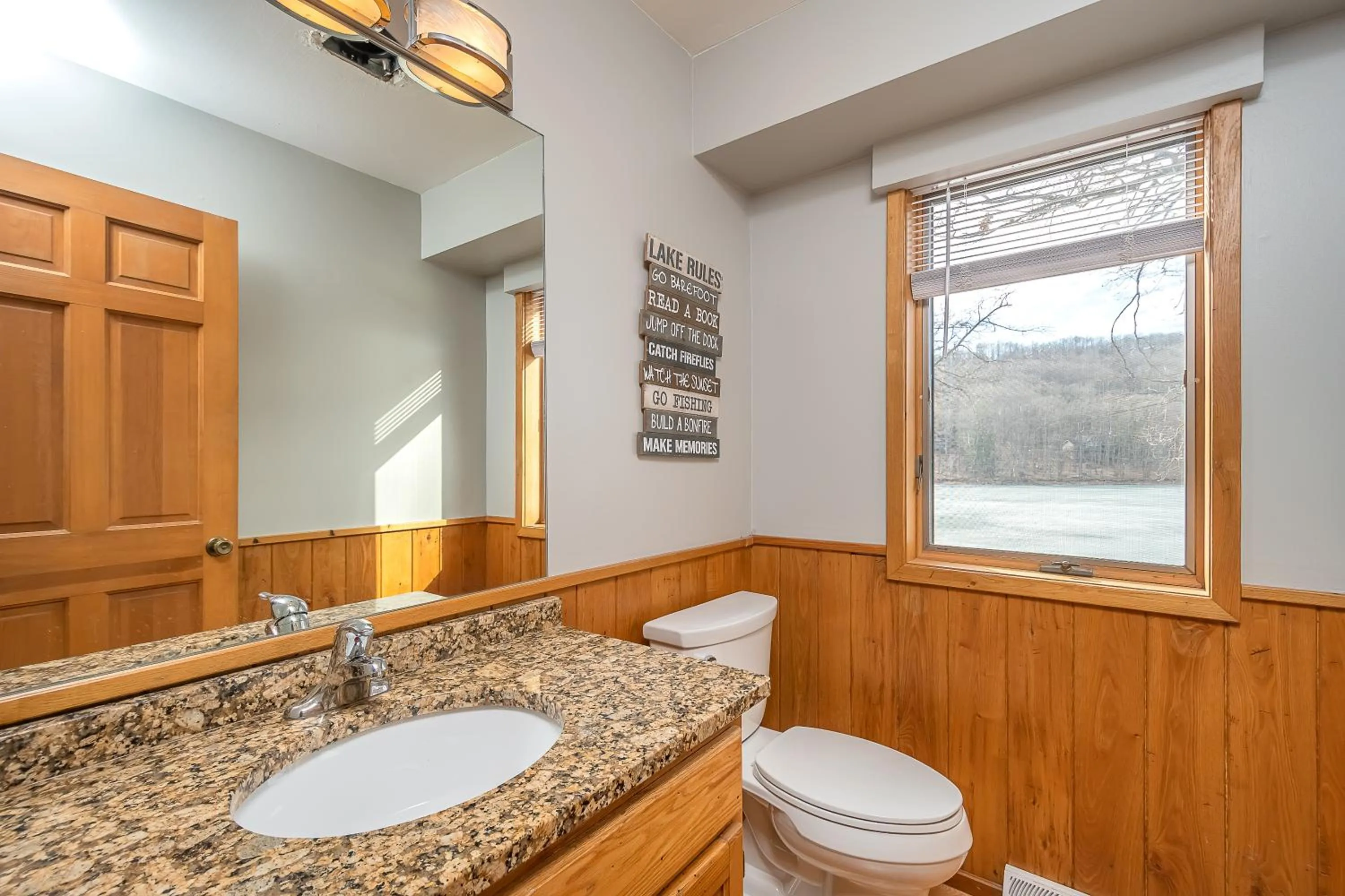 Property building in Gone Fish Inn