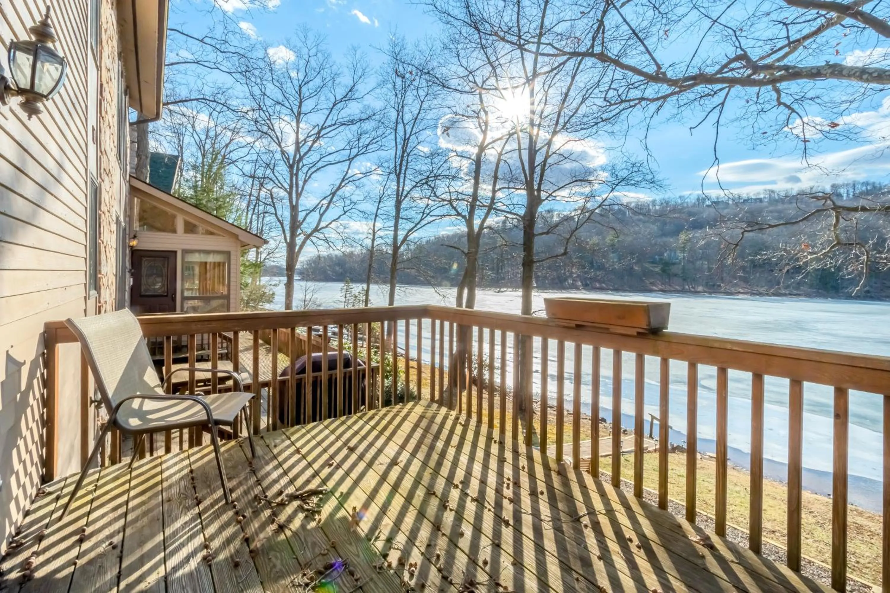 Property building in Gone Fish Inn