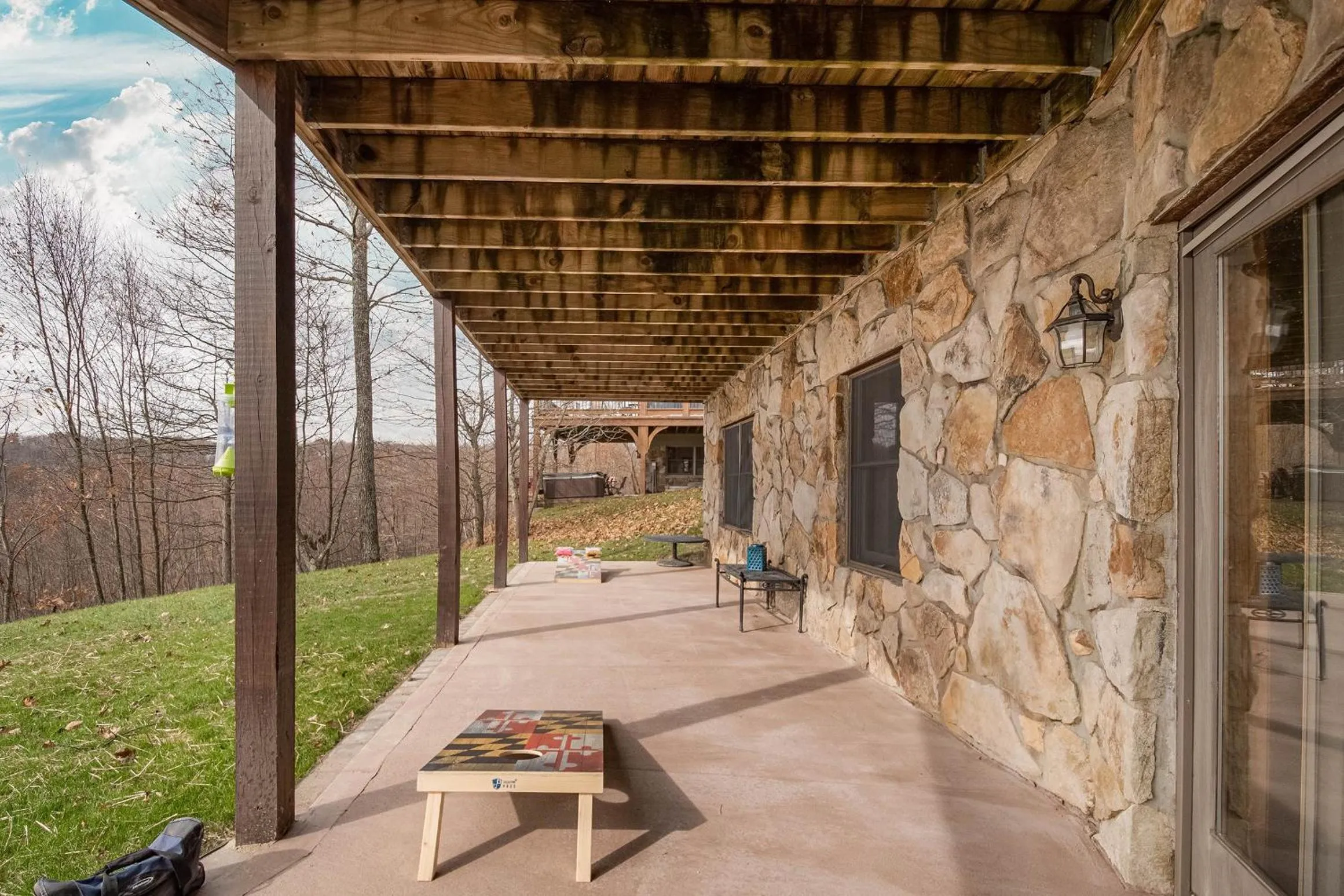 Property building in Happyplace Hideaway