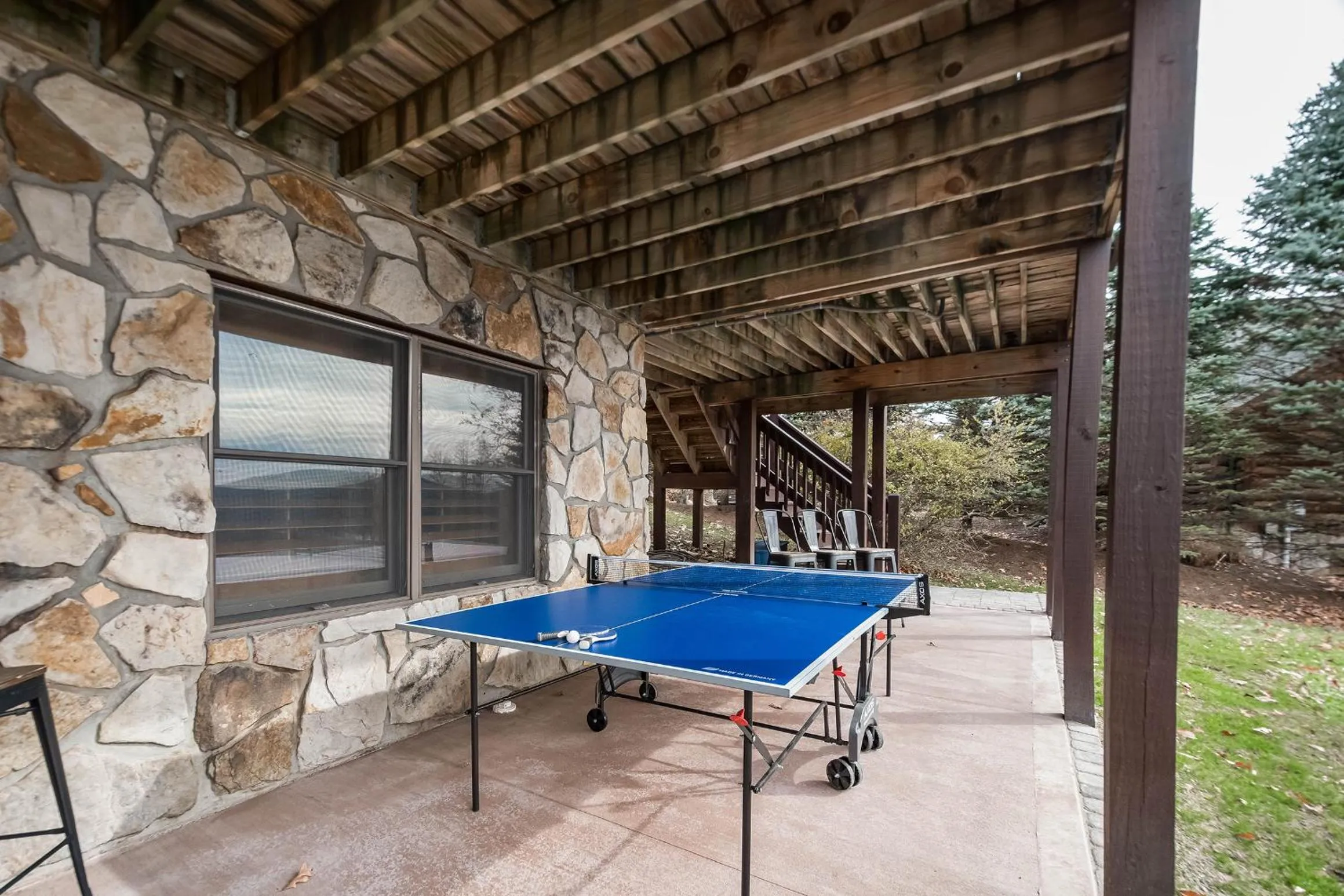 Property building in Happyplace Hideaway