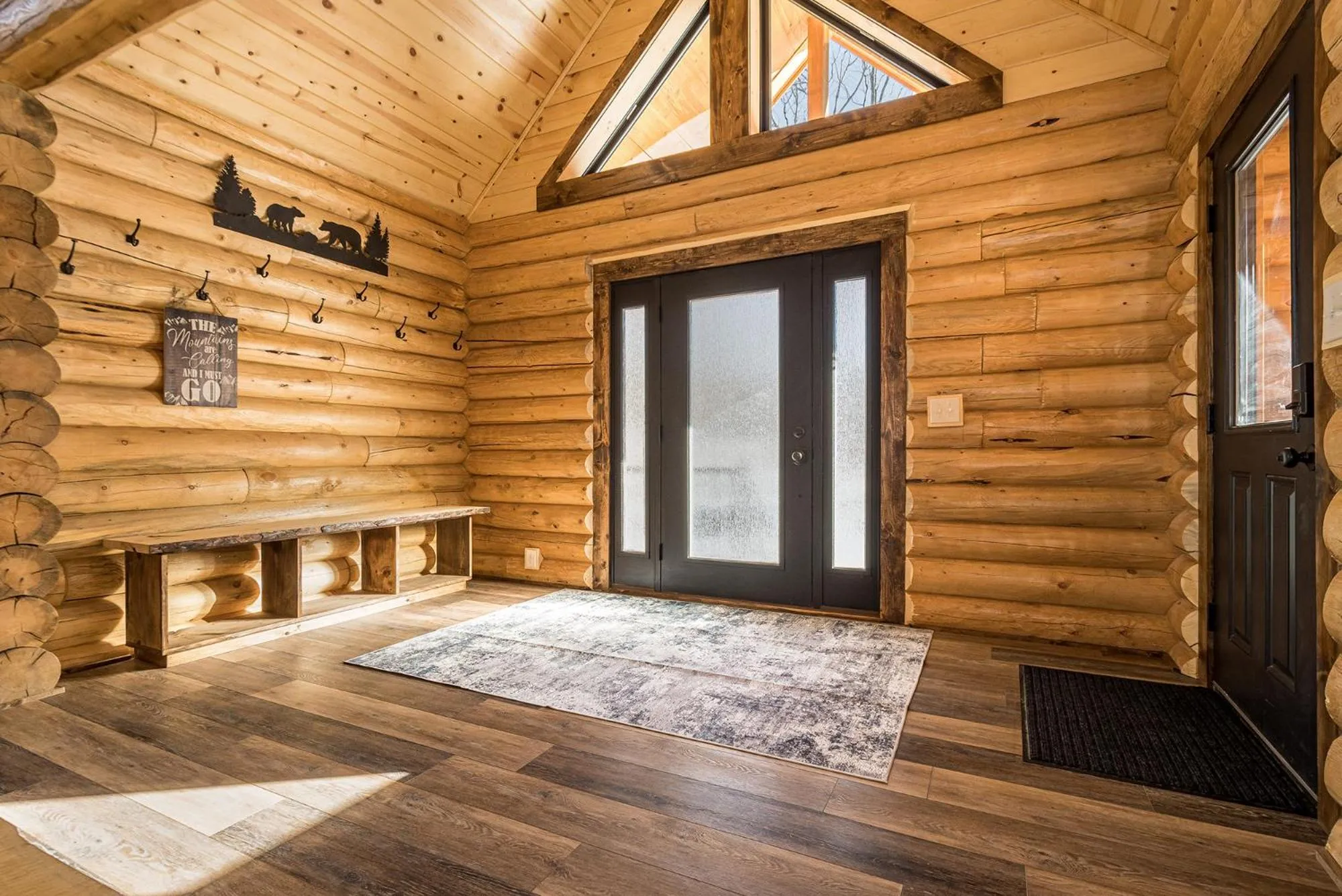 Property building in Honey Bear Hideaway