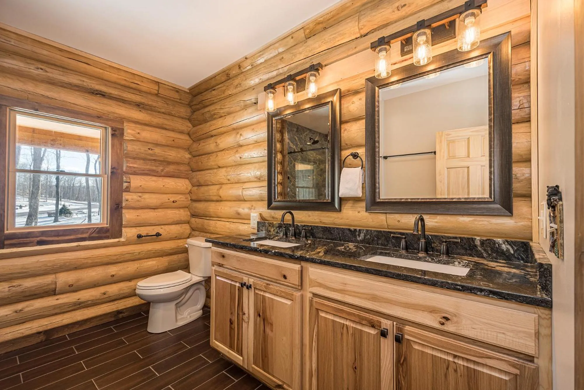 Property building in Honey Bear Hideaway