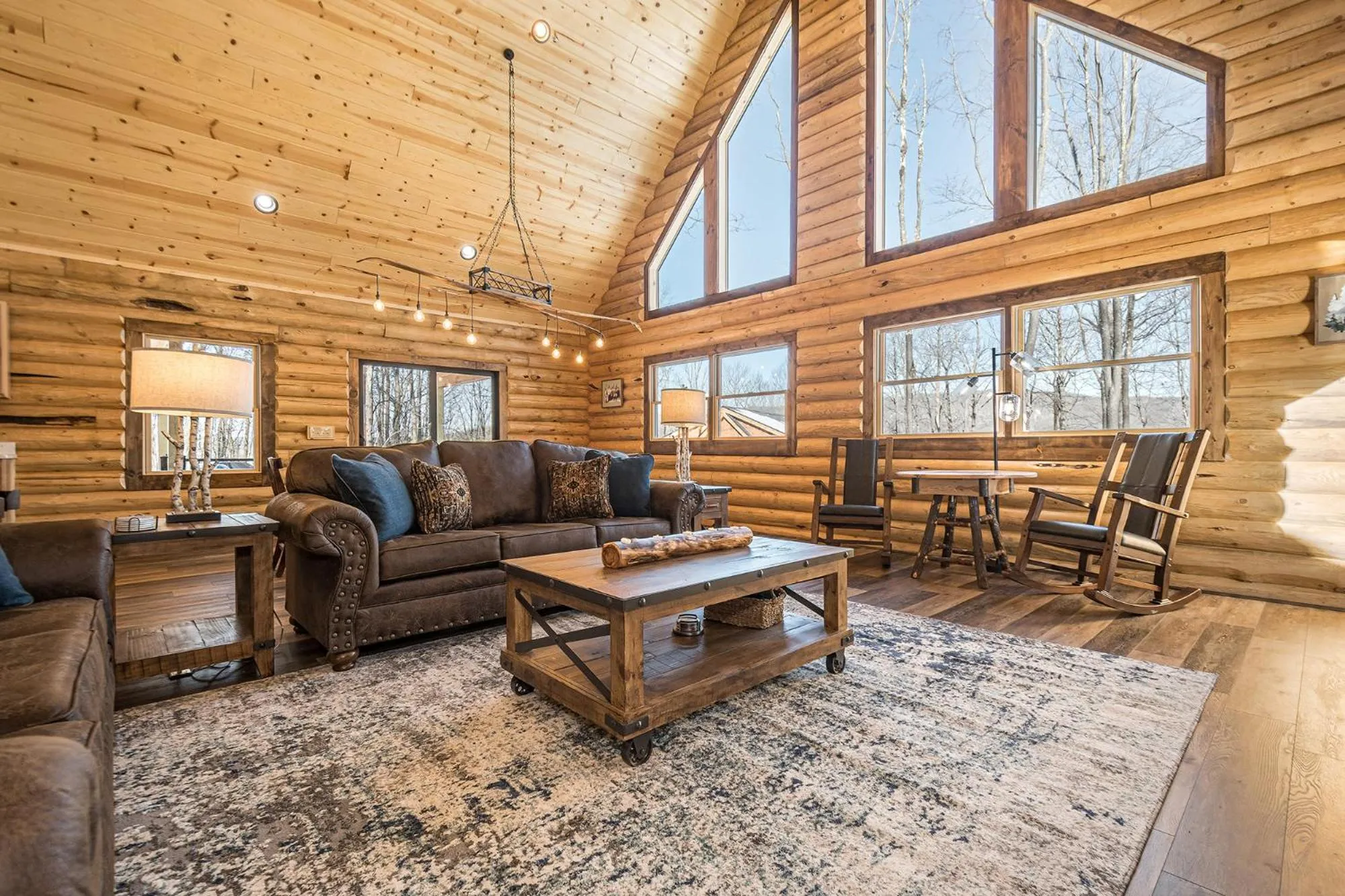 Property building in Honey Bear Hideaway