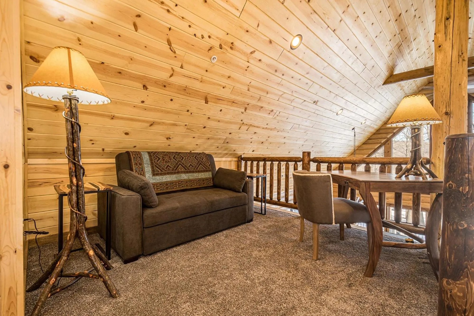 Property building in Honey Bear Hideaway