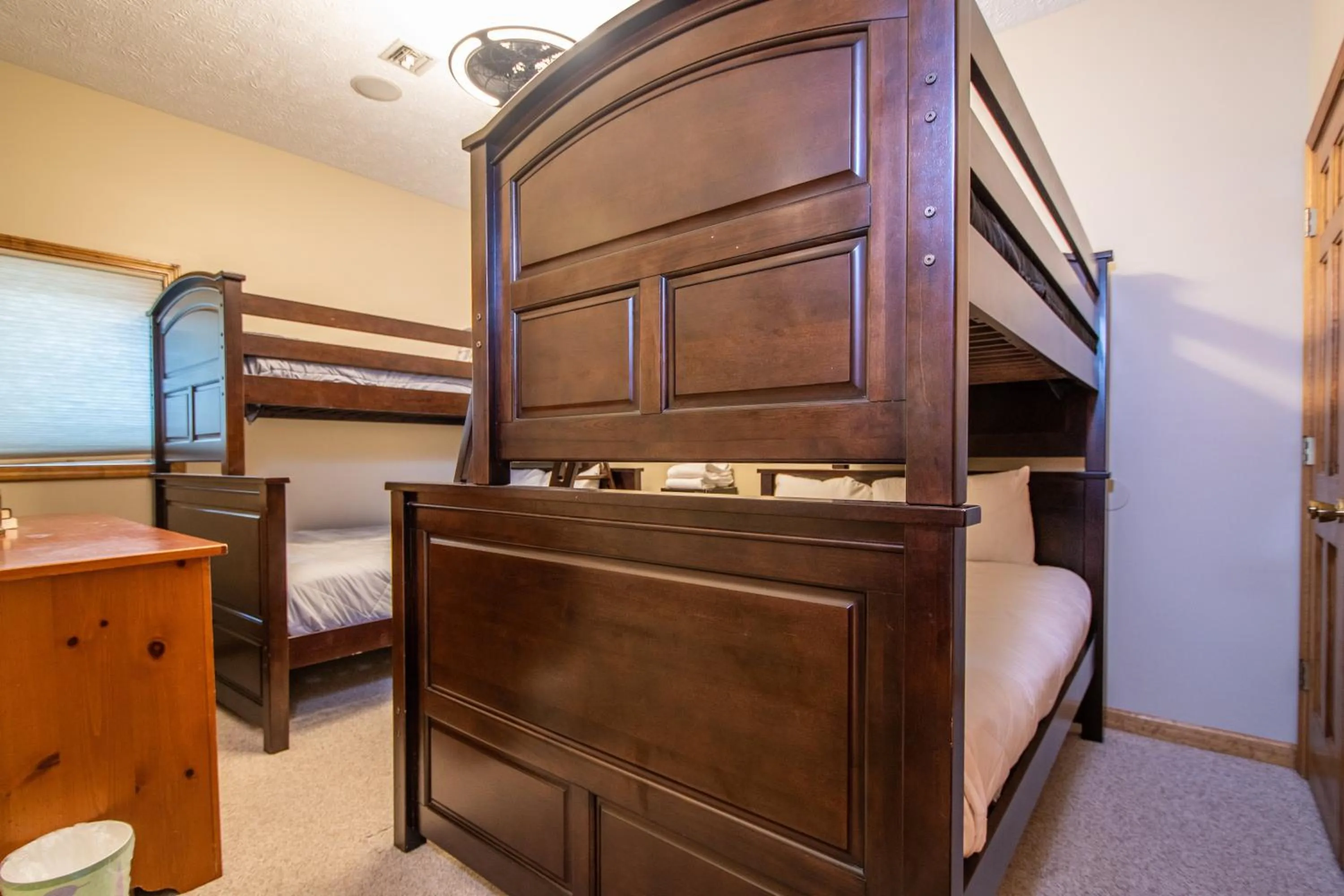 Bed in Lake Dreaming