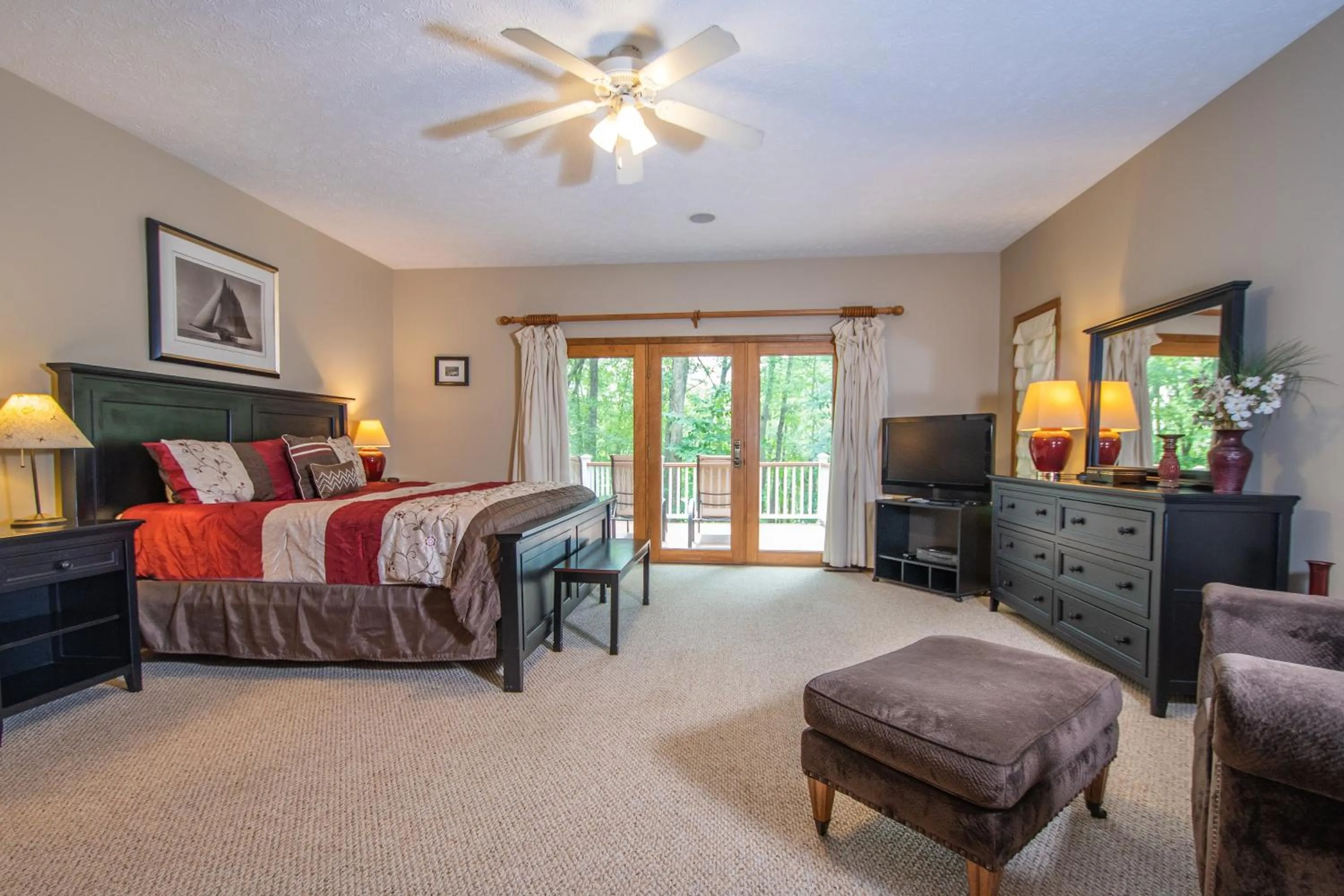 Bed in Lake Dreaming