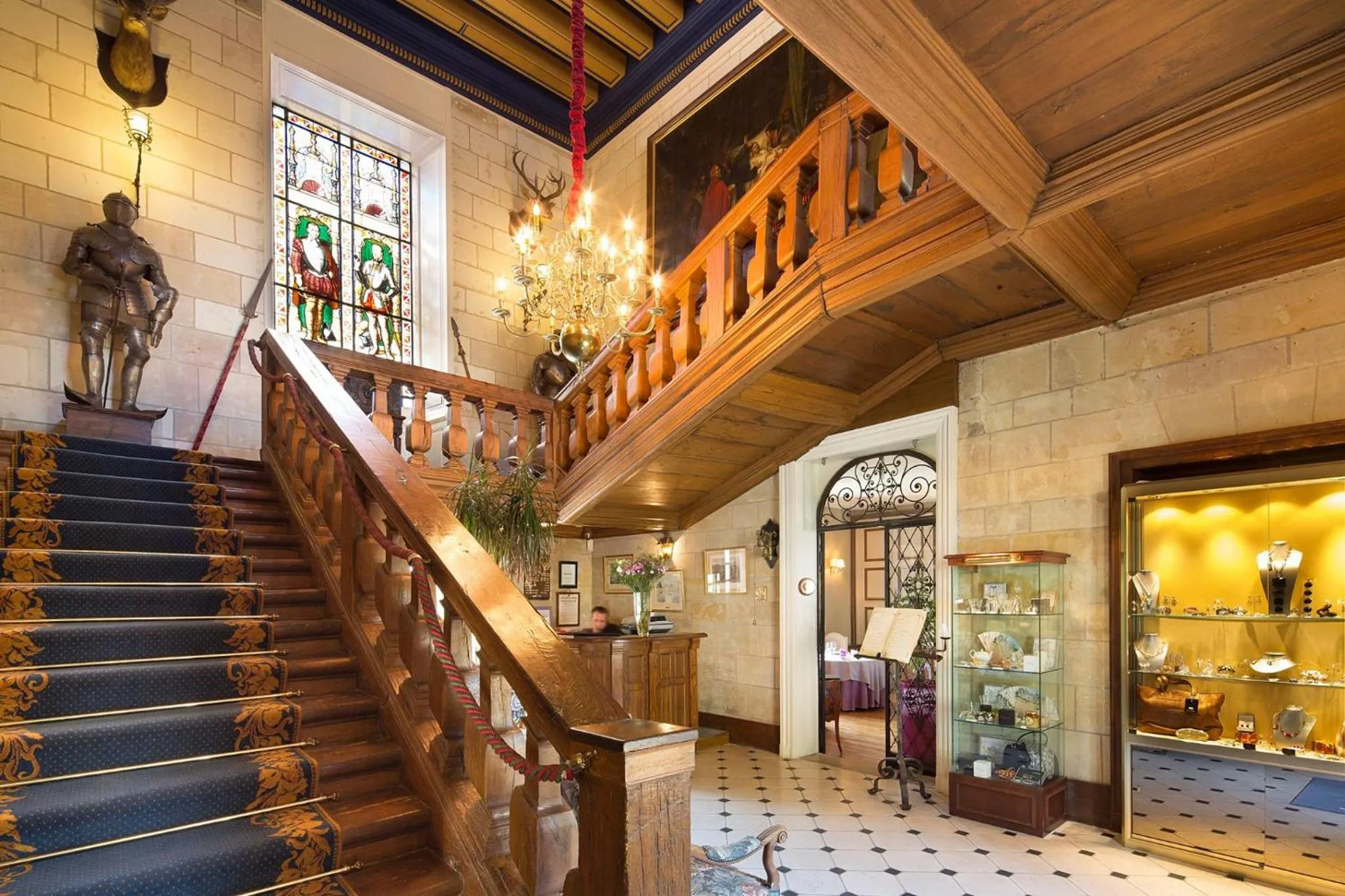 Lobby or reception in Château de Noizay - ChâteauZen