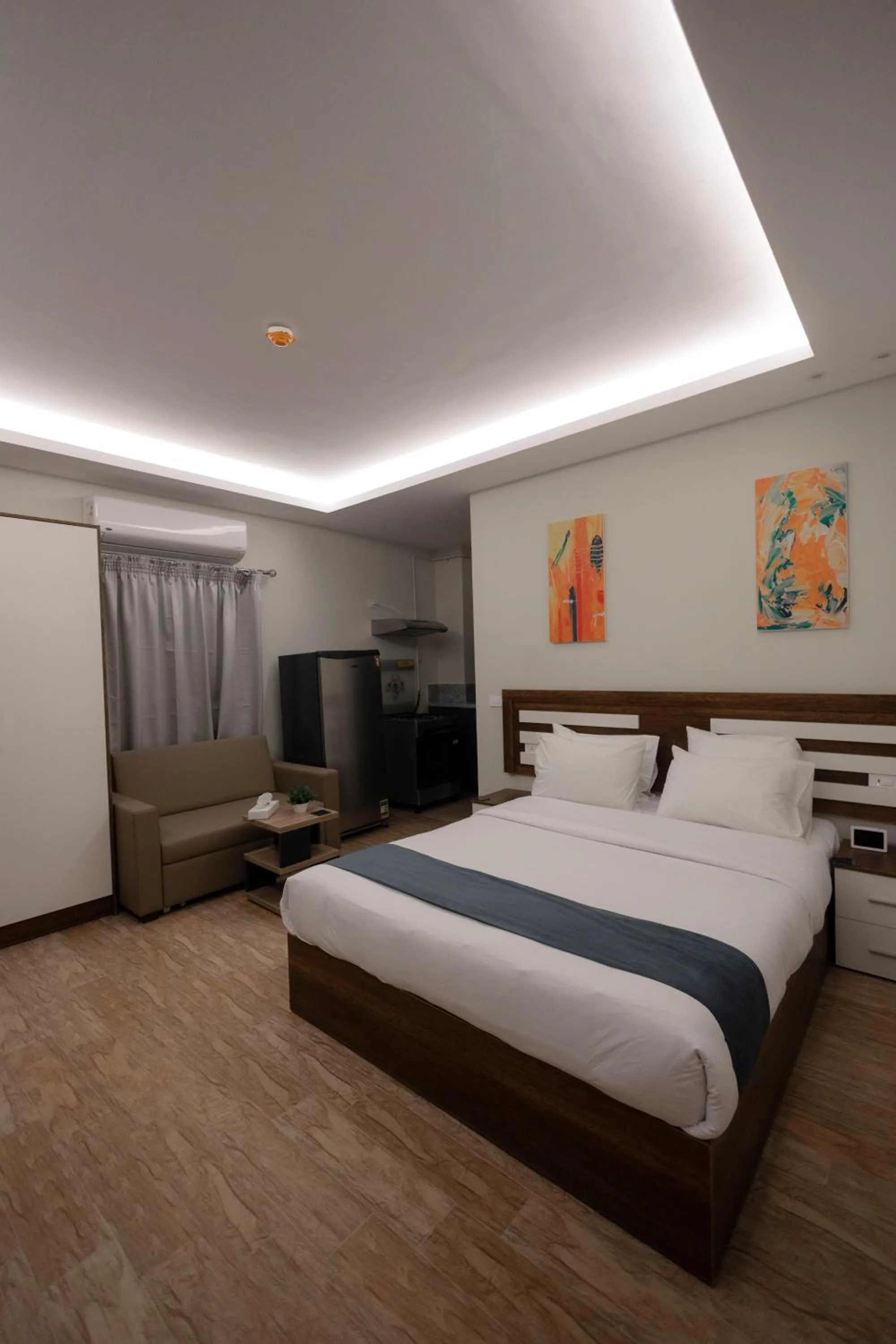 Kitchen or kitchenette, Bed in Royal Inn Residence New Cairo