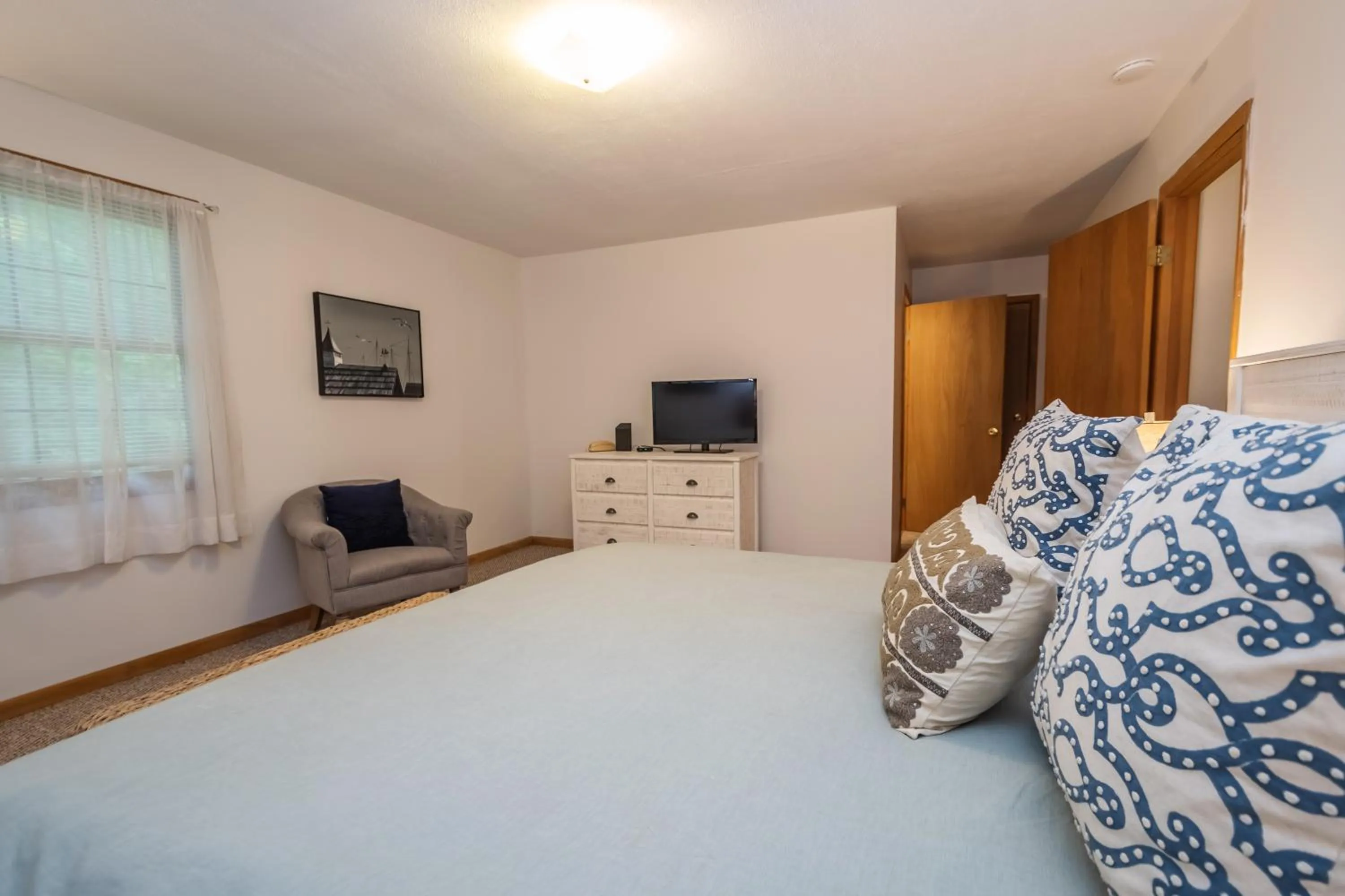 Property building, Bed in Bee Tree II