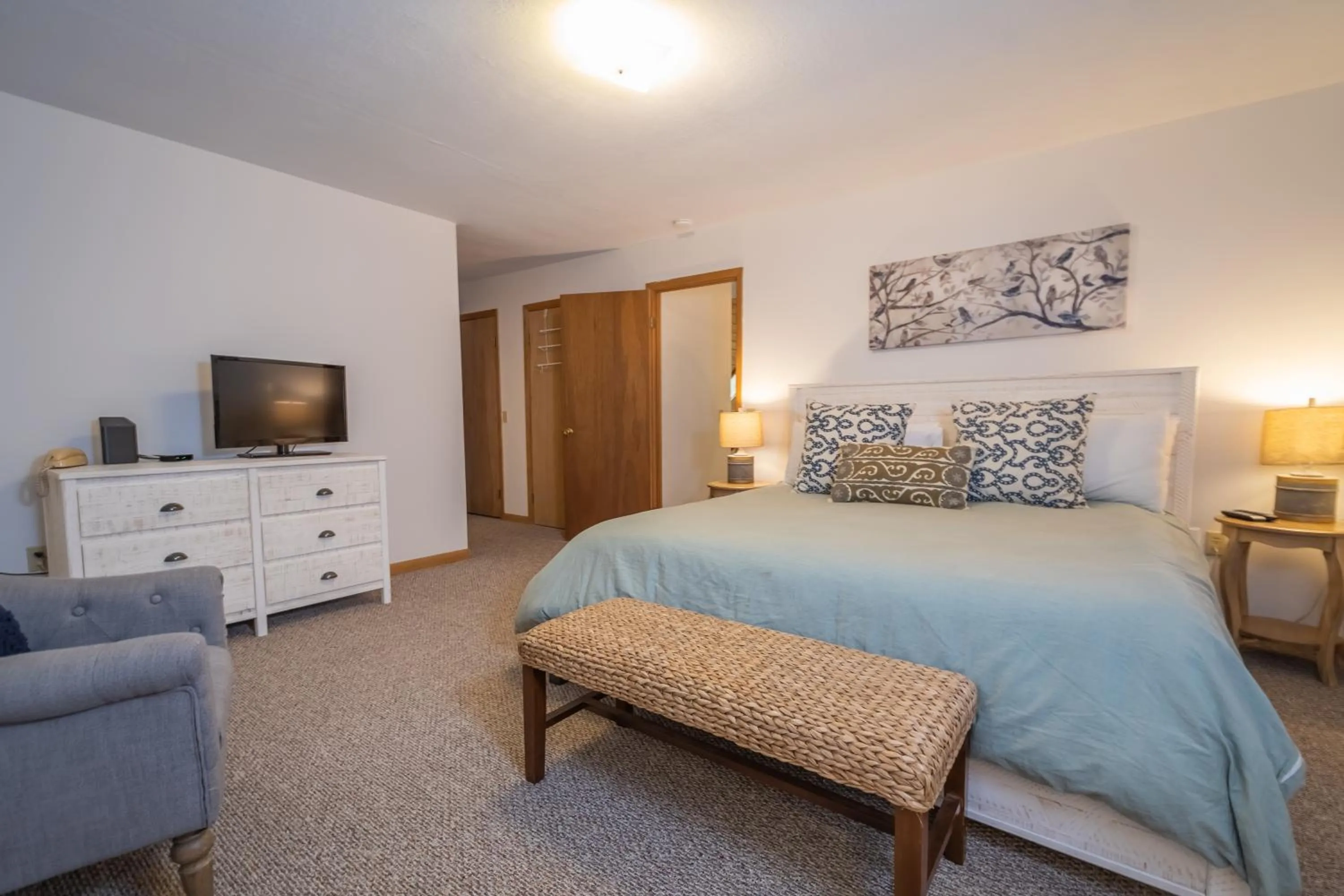 Property building, Bed in Bee Tree II