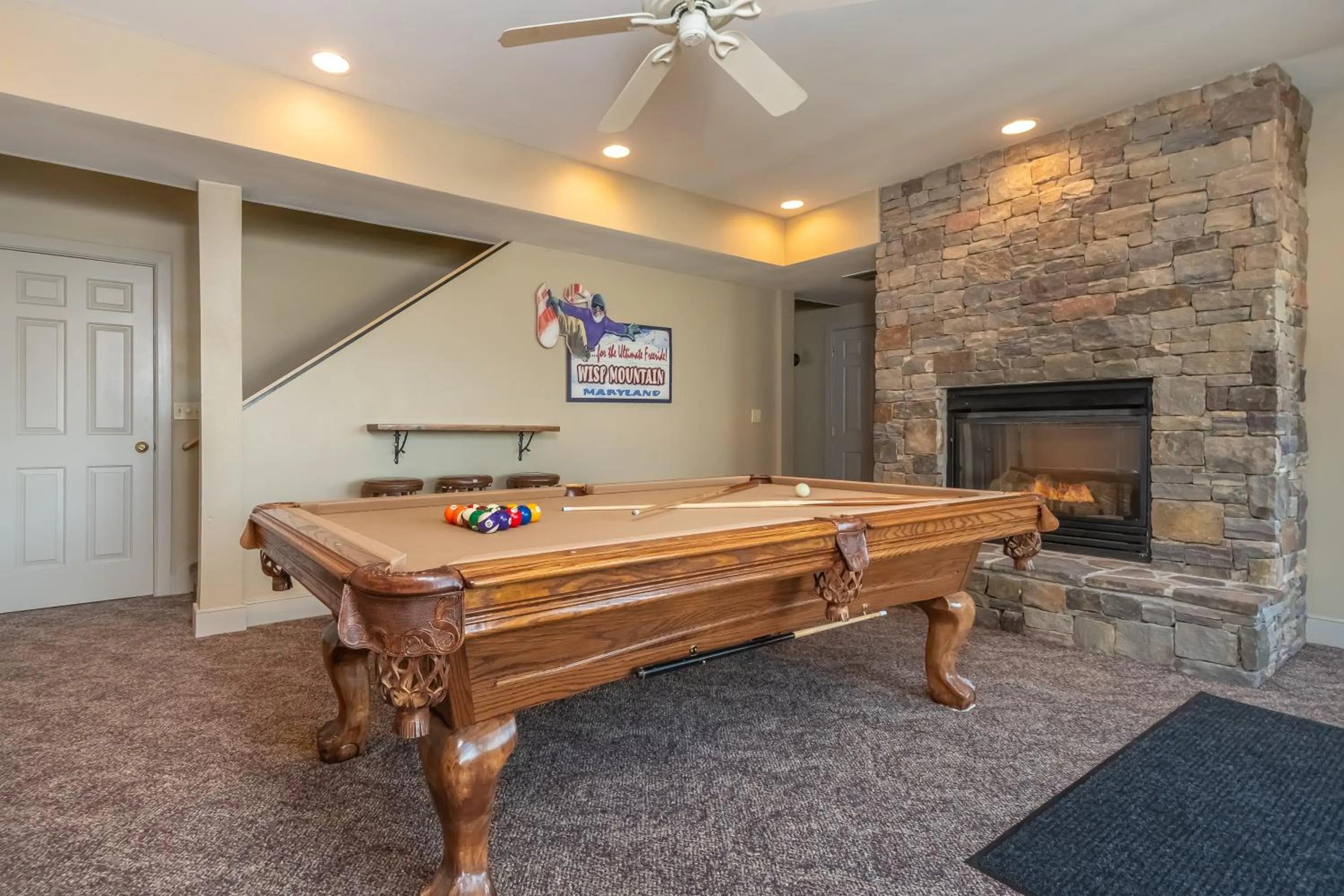 Property building in Main Street Retreat