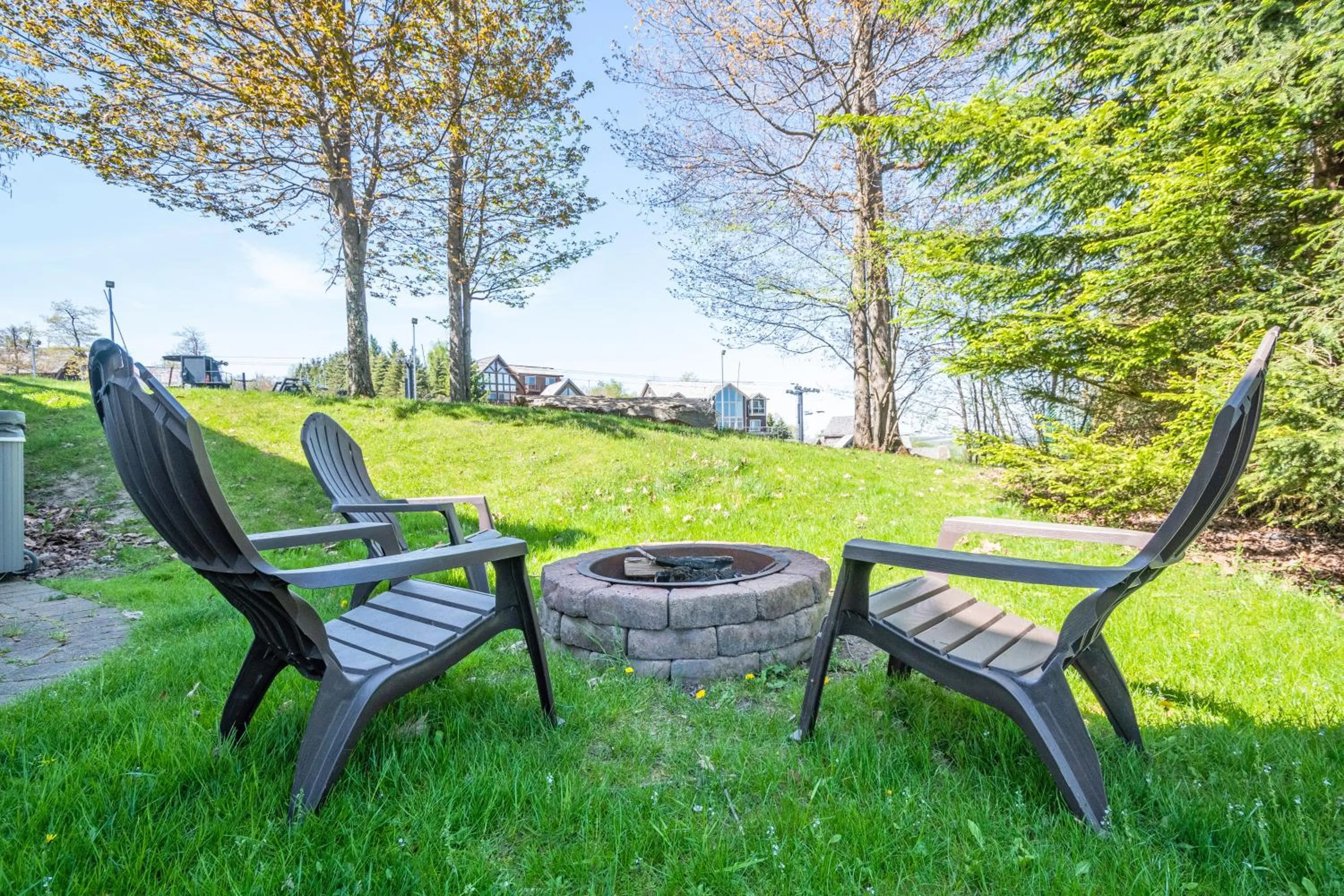 Property building in Main Street Retreat