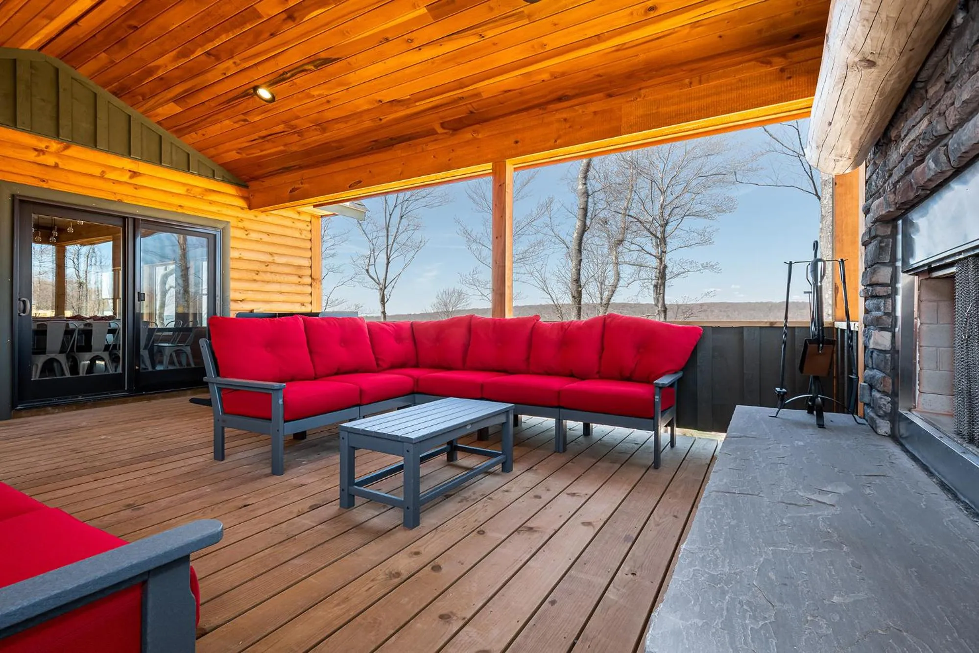 Mountain Crest Lodge