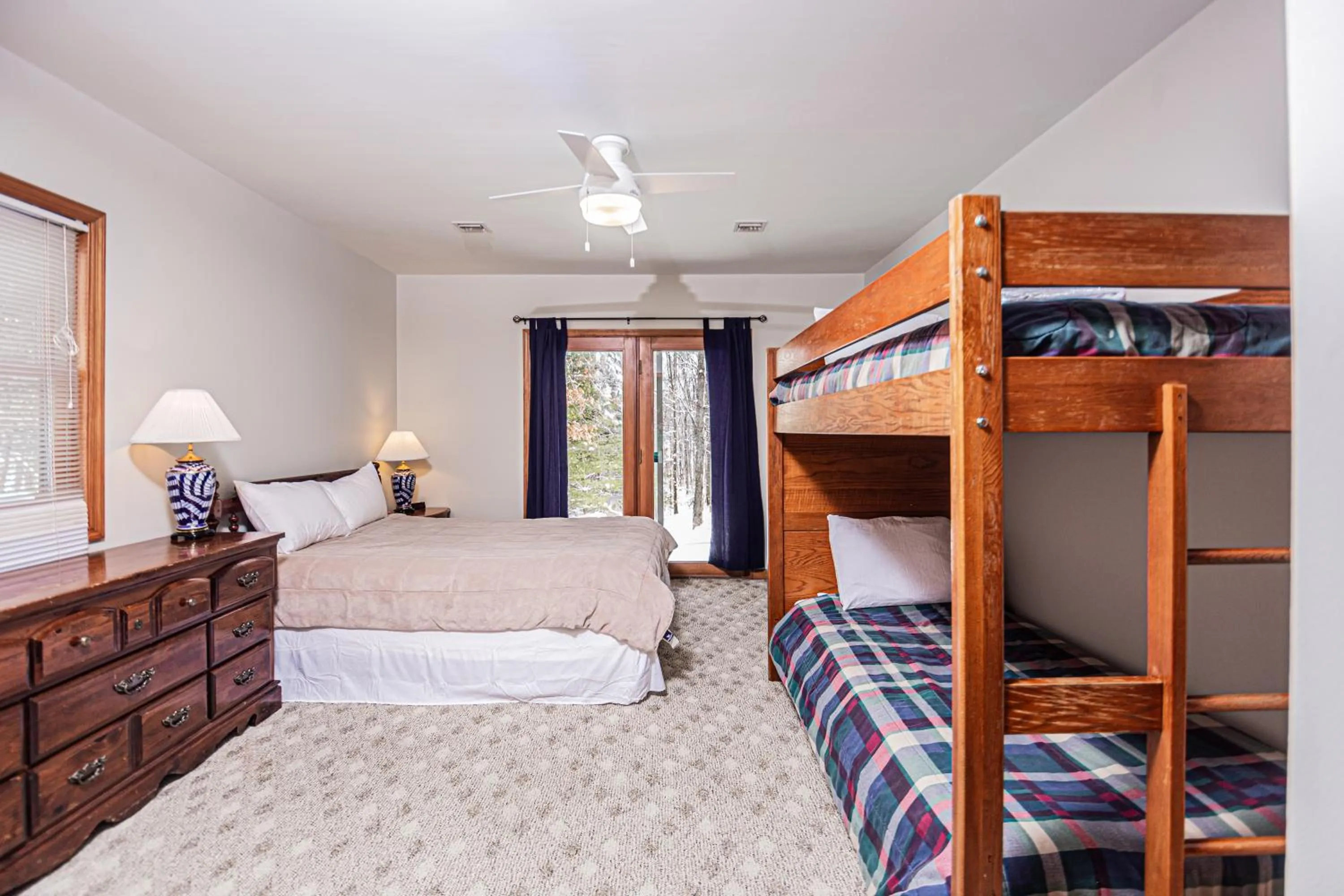 Bed in Powder N Wakes