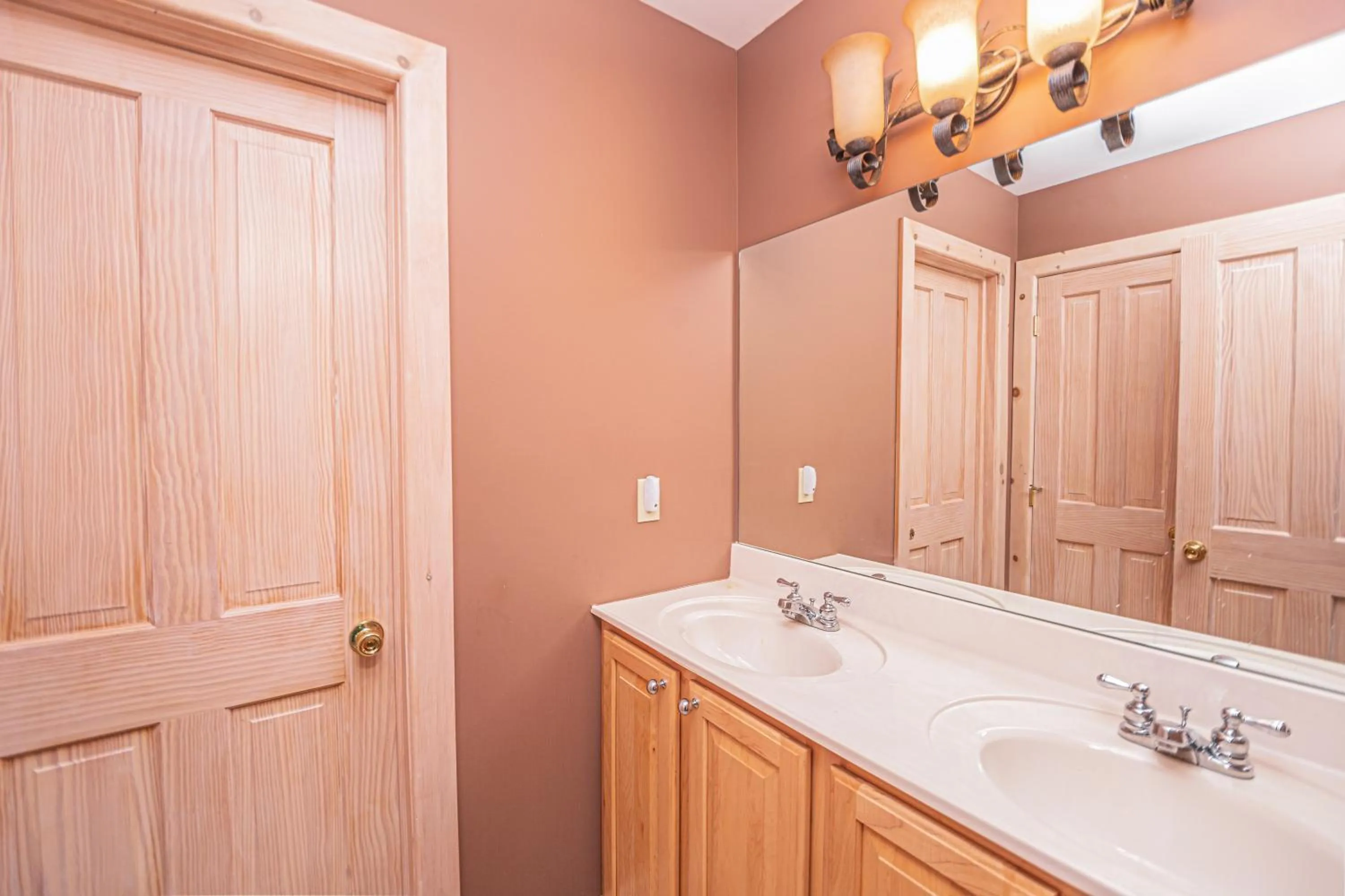 Property building in Play-A-Way Chalet