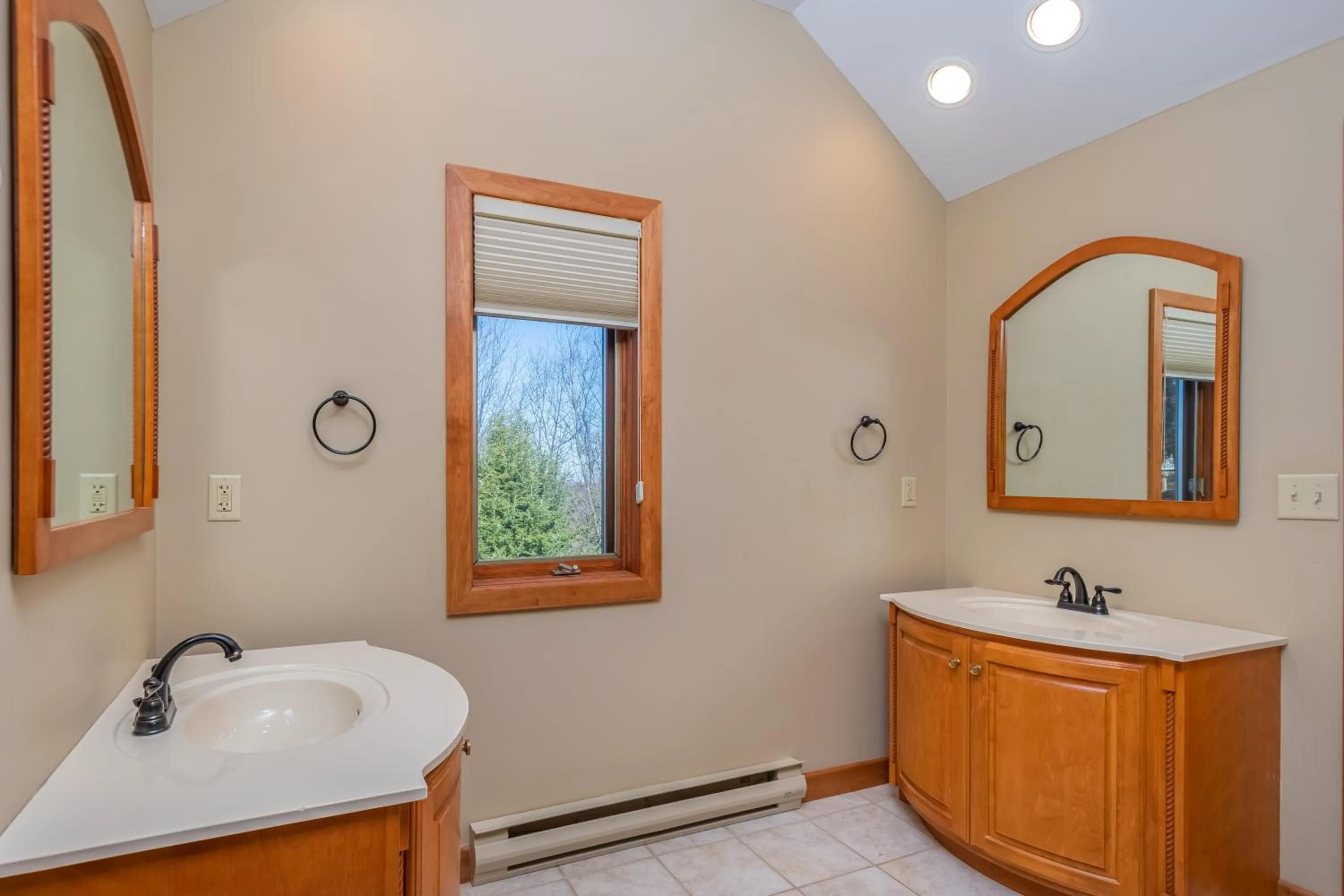 Property building in Valhalla