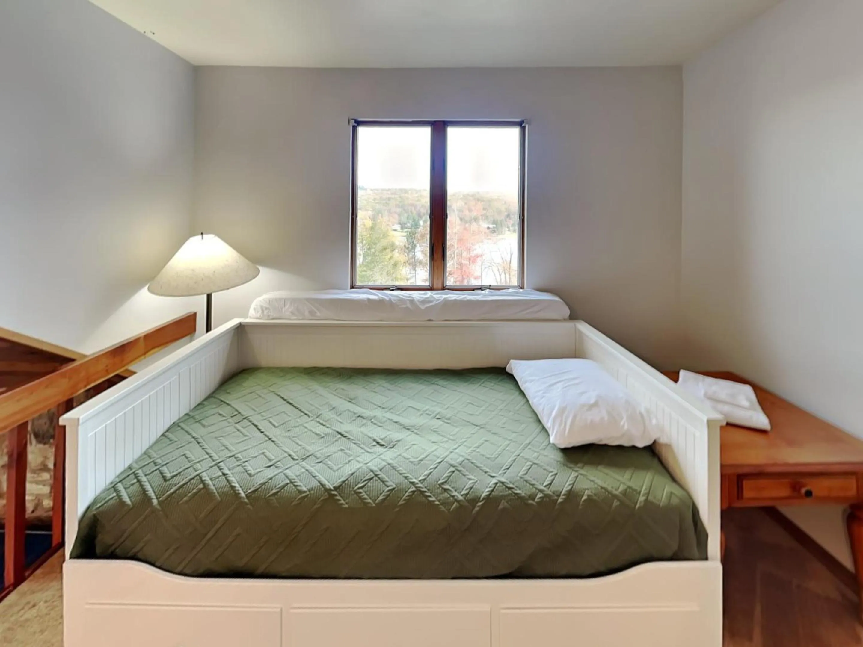 Bed in Views & Brews