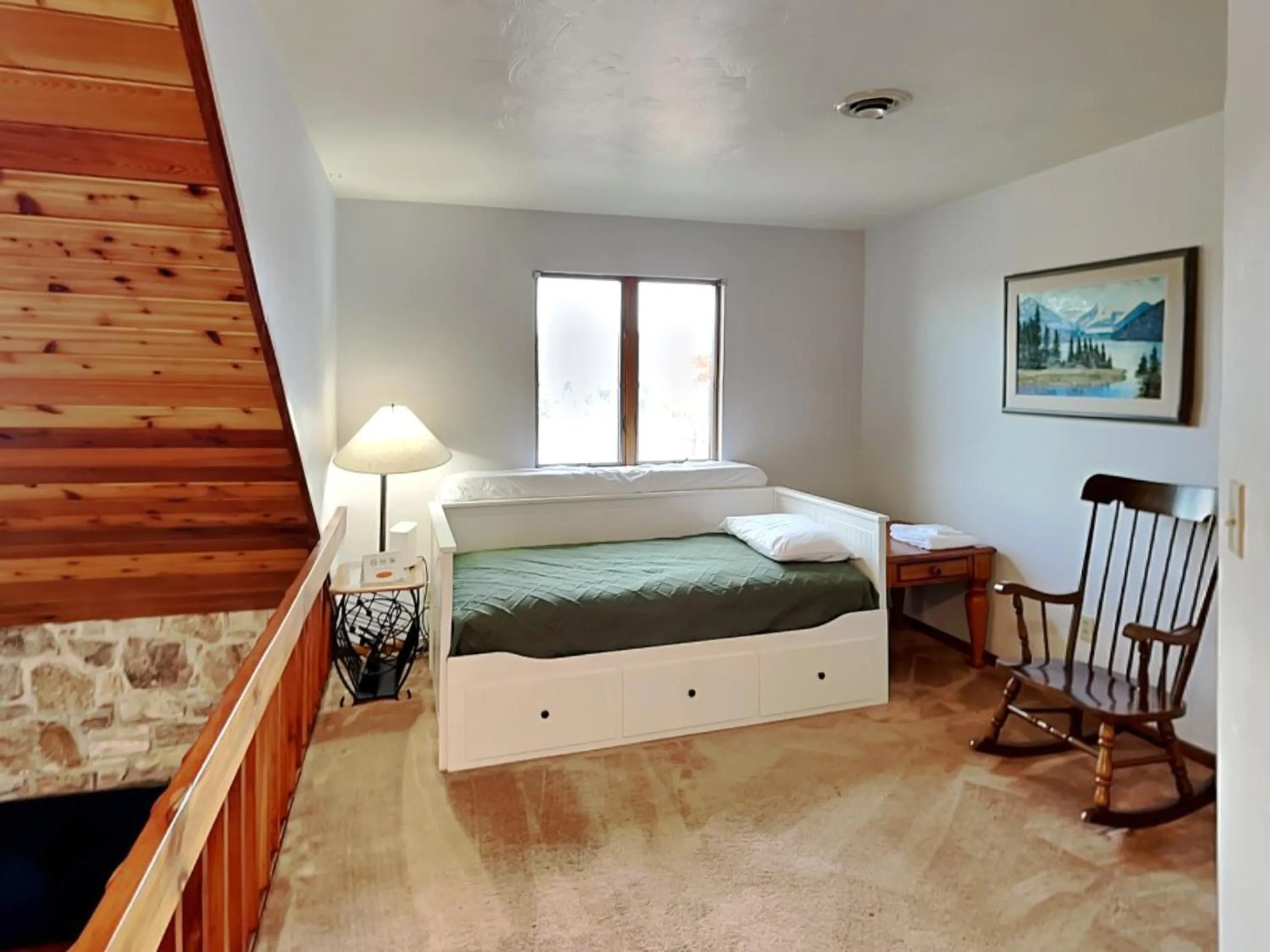 Bed in Views & Brews