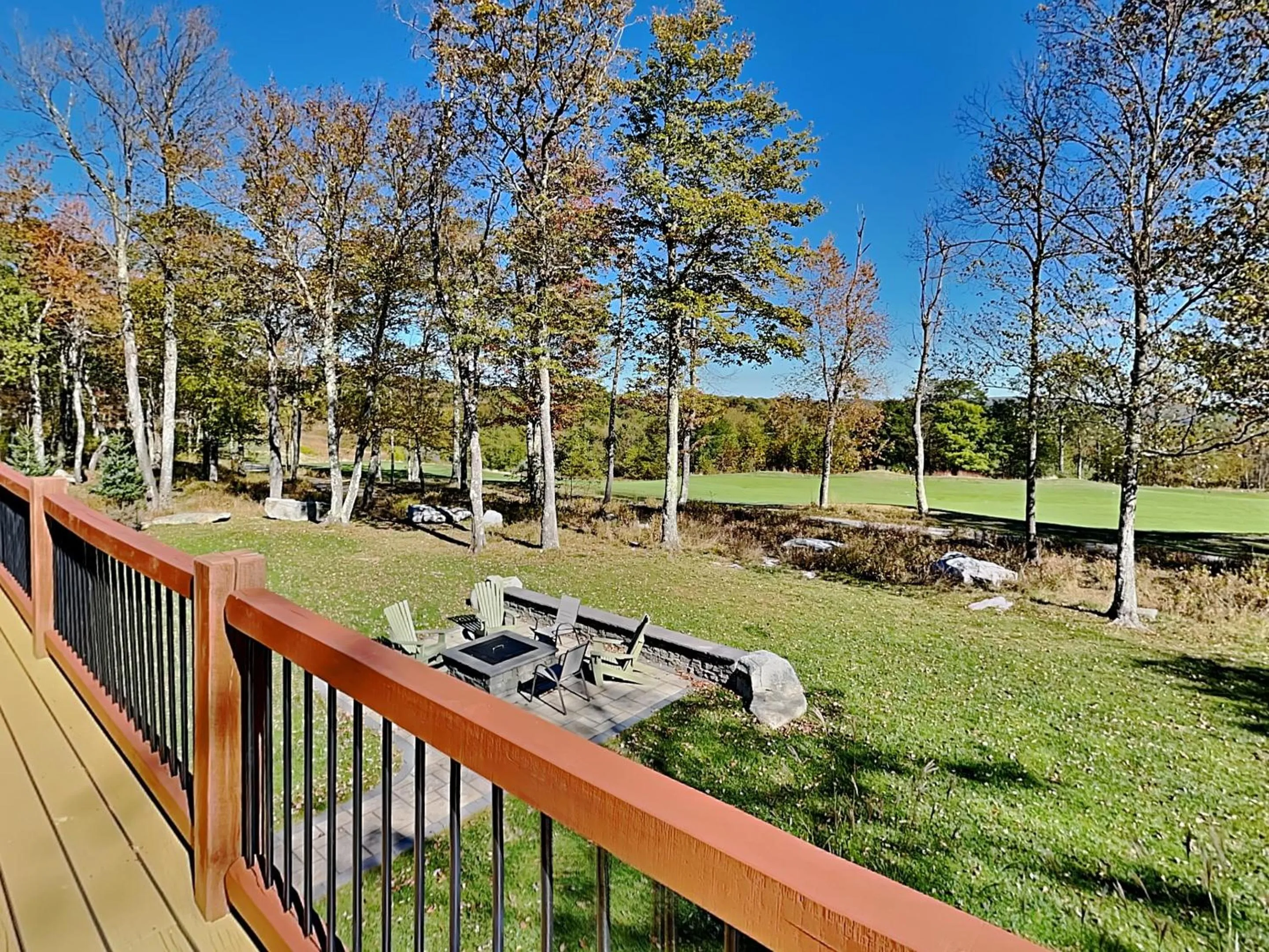 Water & Mountain Retreat