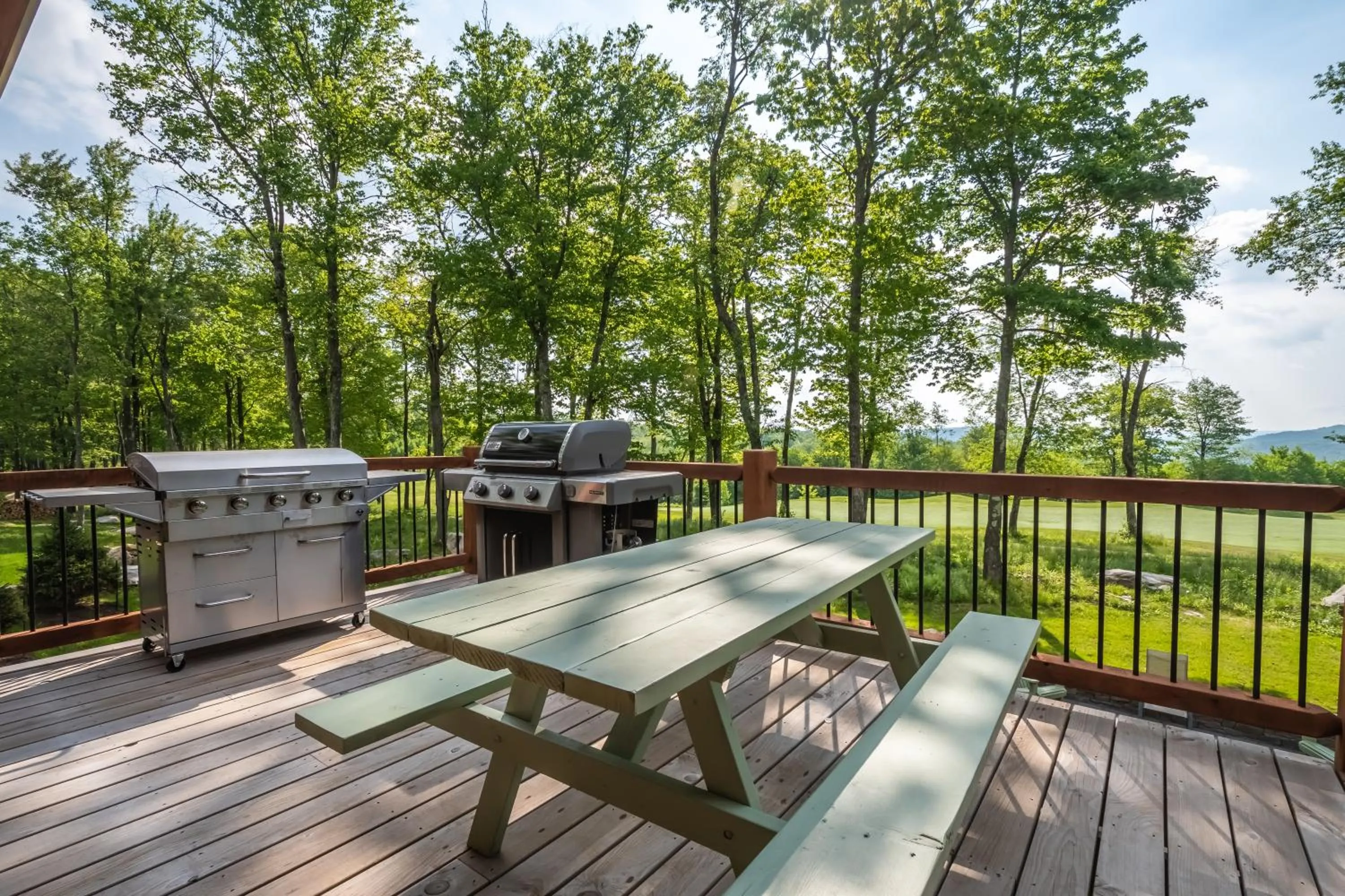 Property building in Water & Mountain Retreat