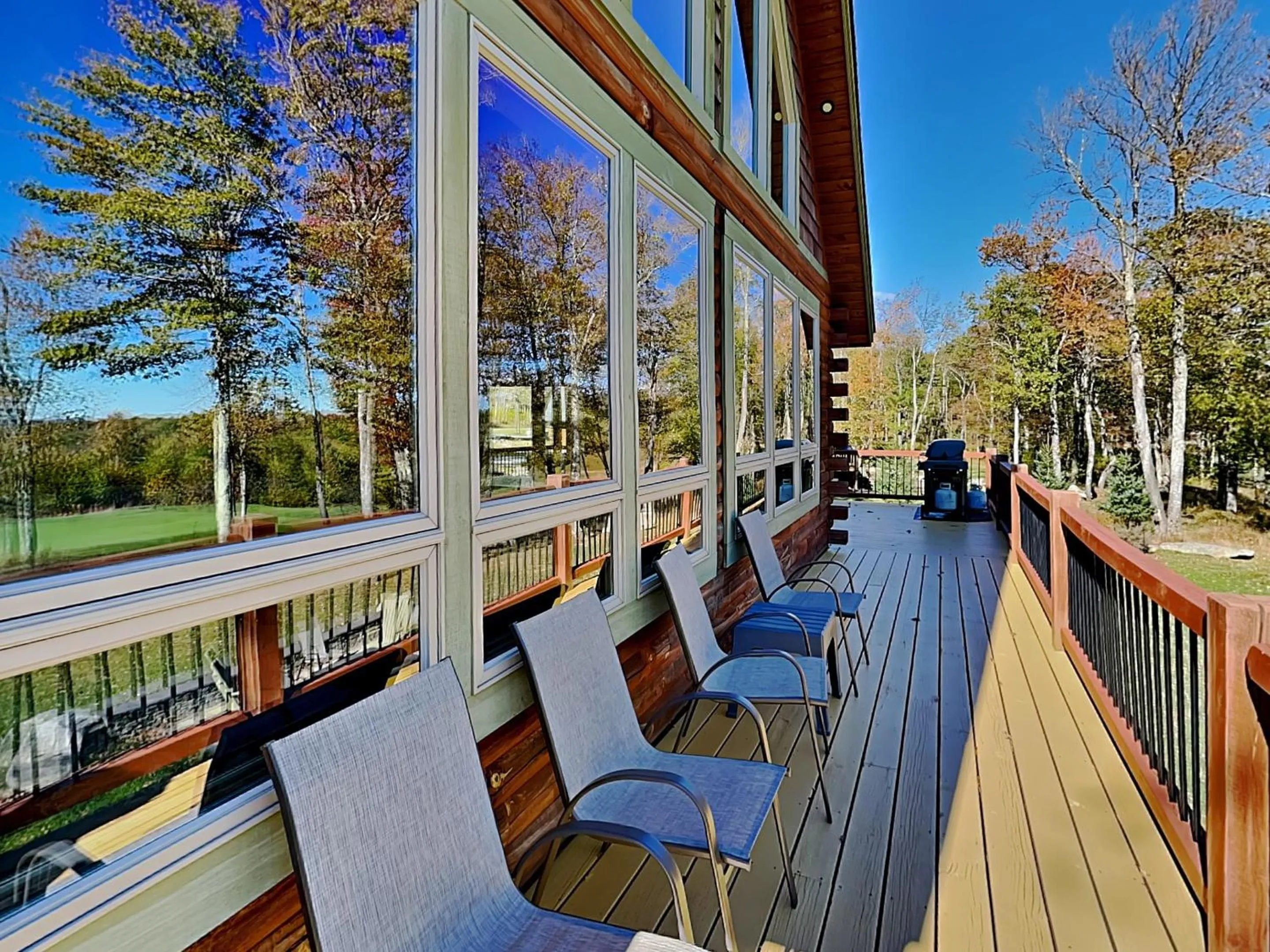 Water & Mountain Retreat