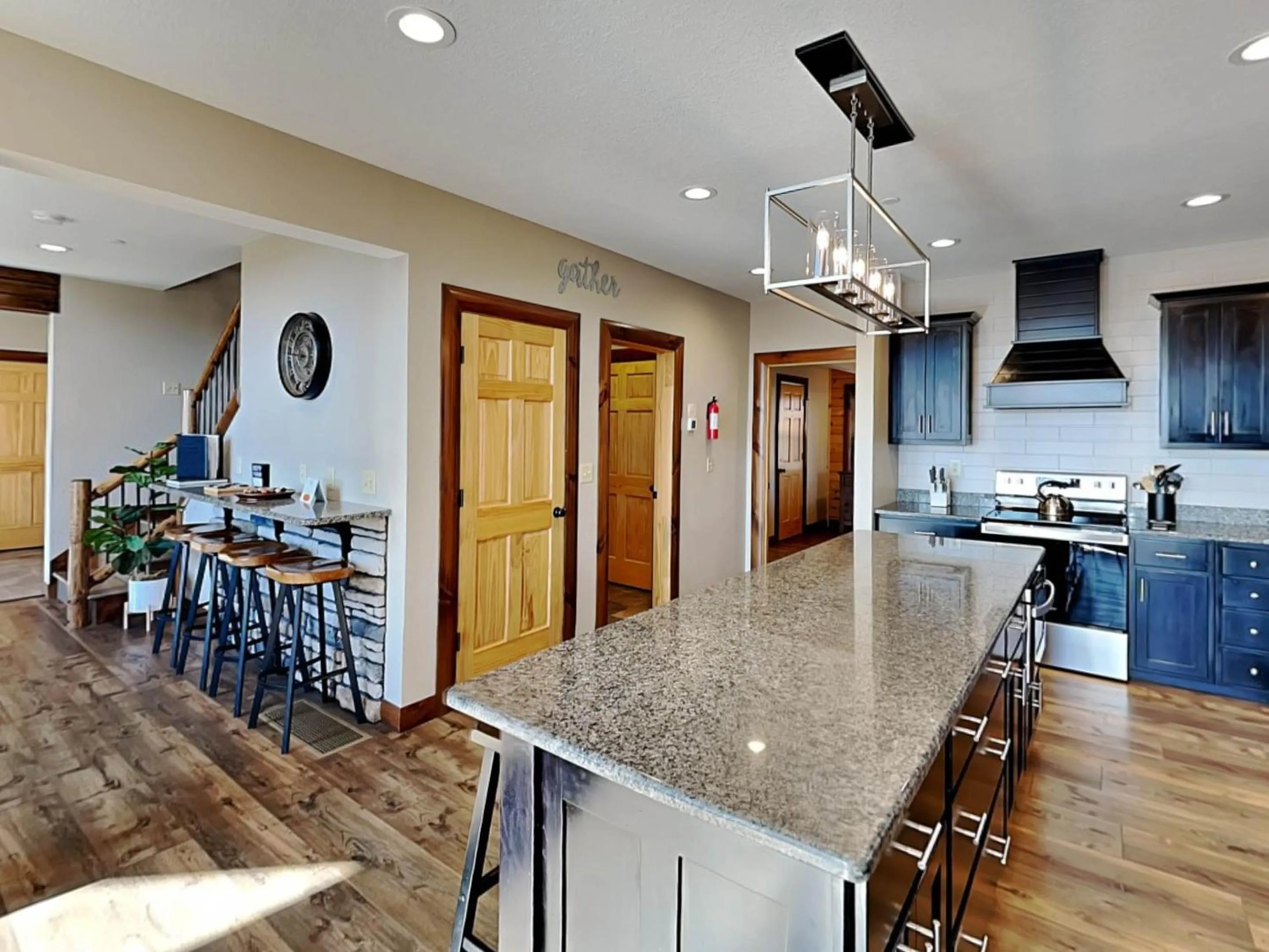 Water & Mountain Retreat