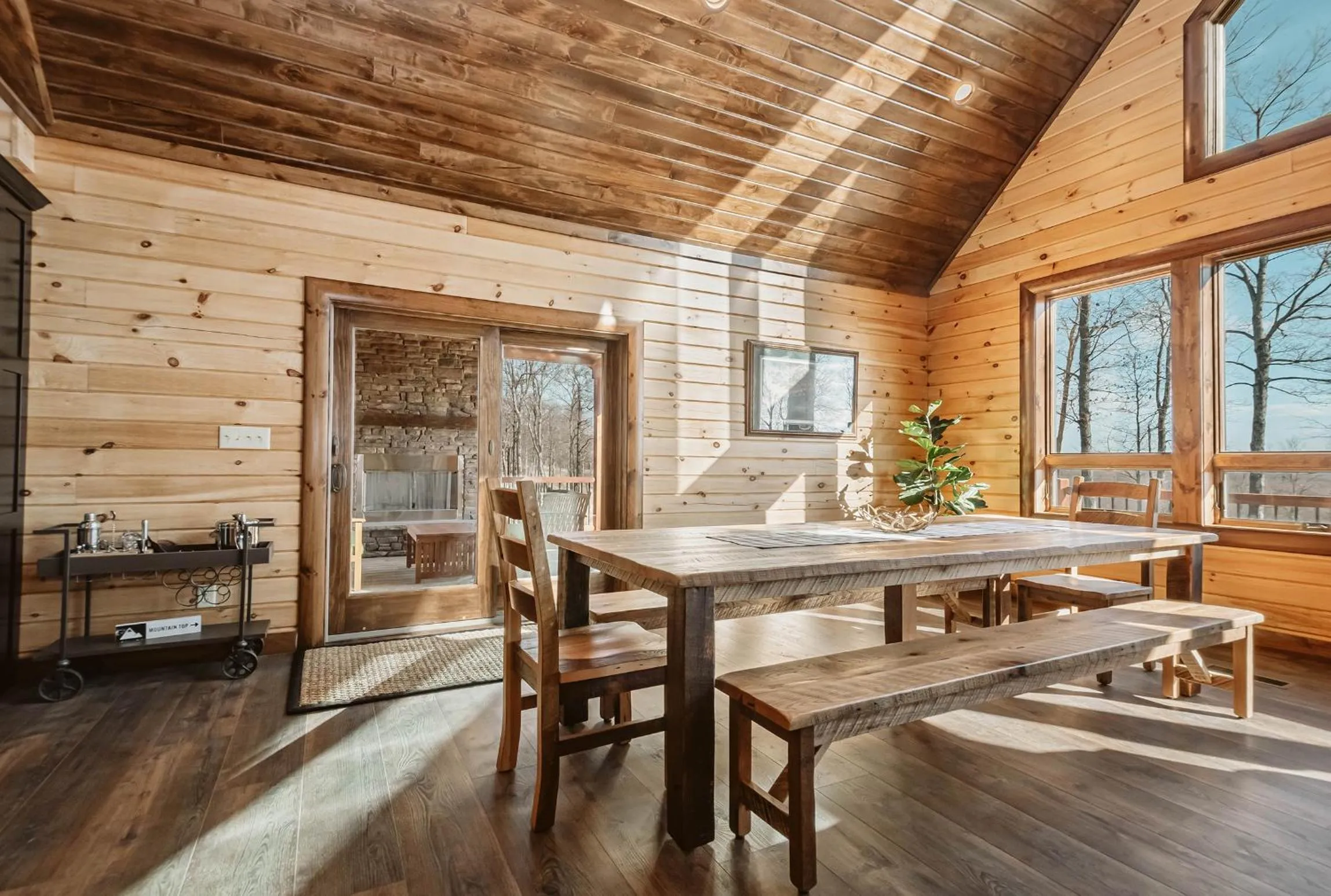 Property building in Water & Mountain Retreat