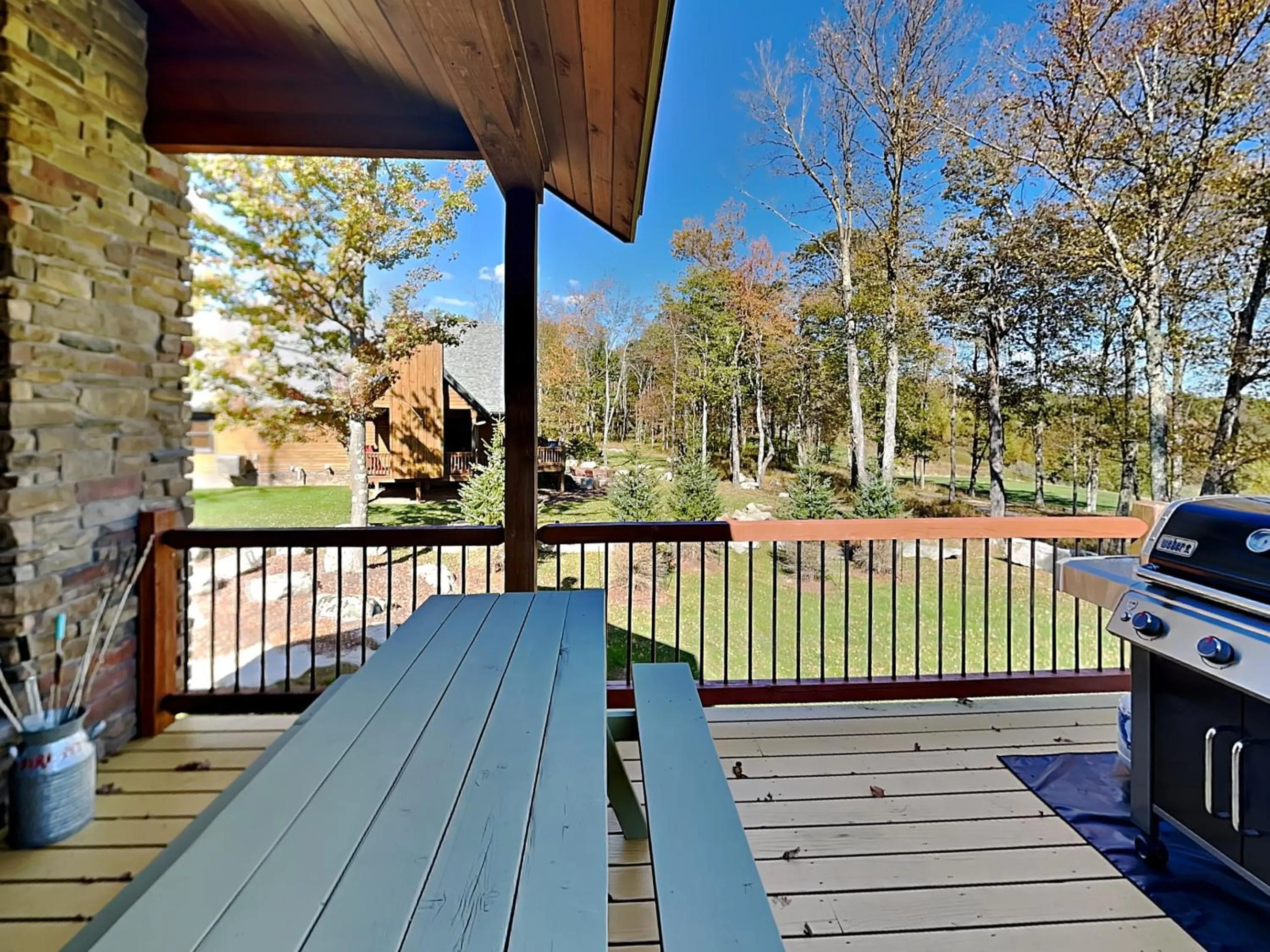 Water & Mountain Retreat