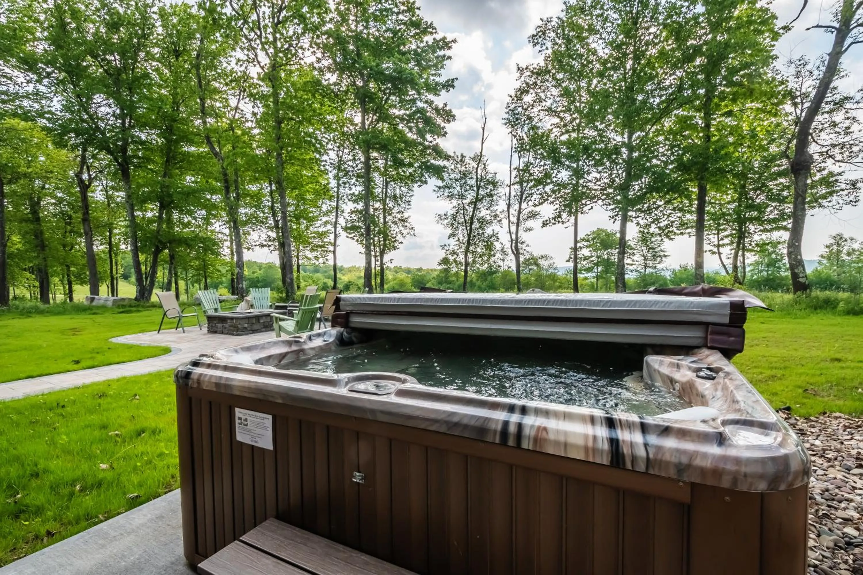 Property building in Water & Mountain Retreat