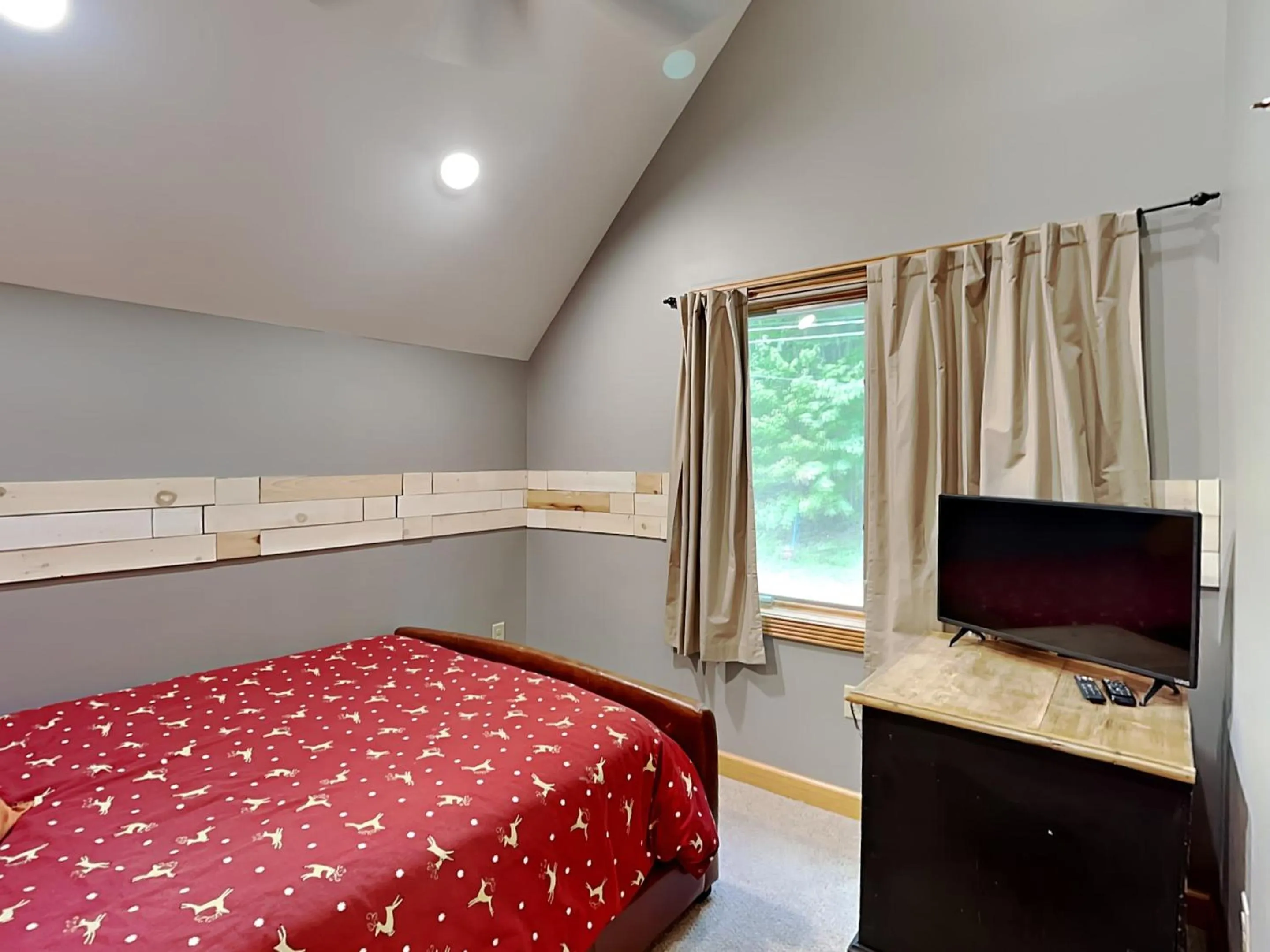 Bed in Wisp N Around