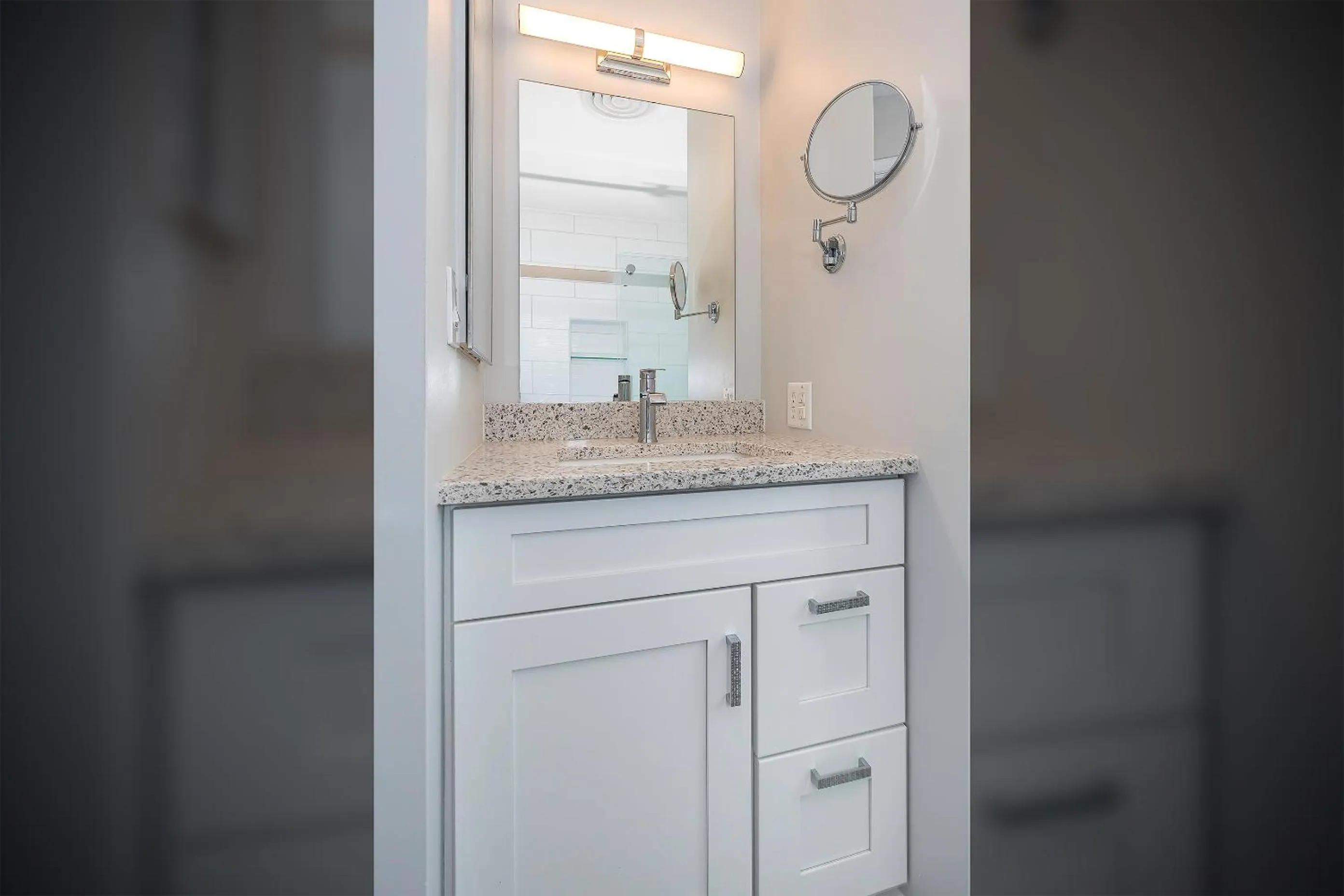 Property building in Ski Harbor 11