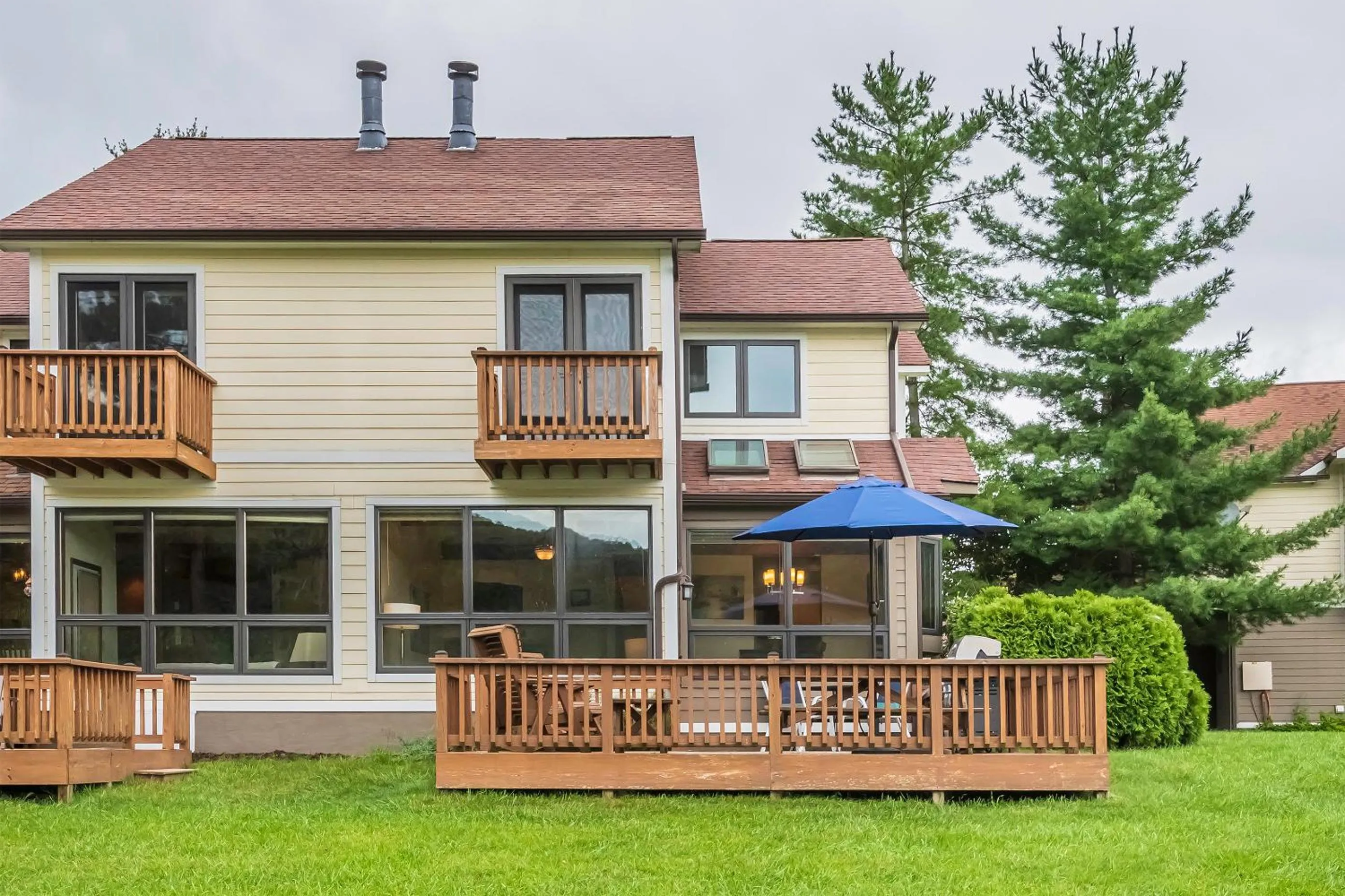 Property building in Ski Harbor 19