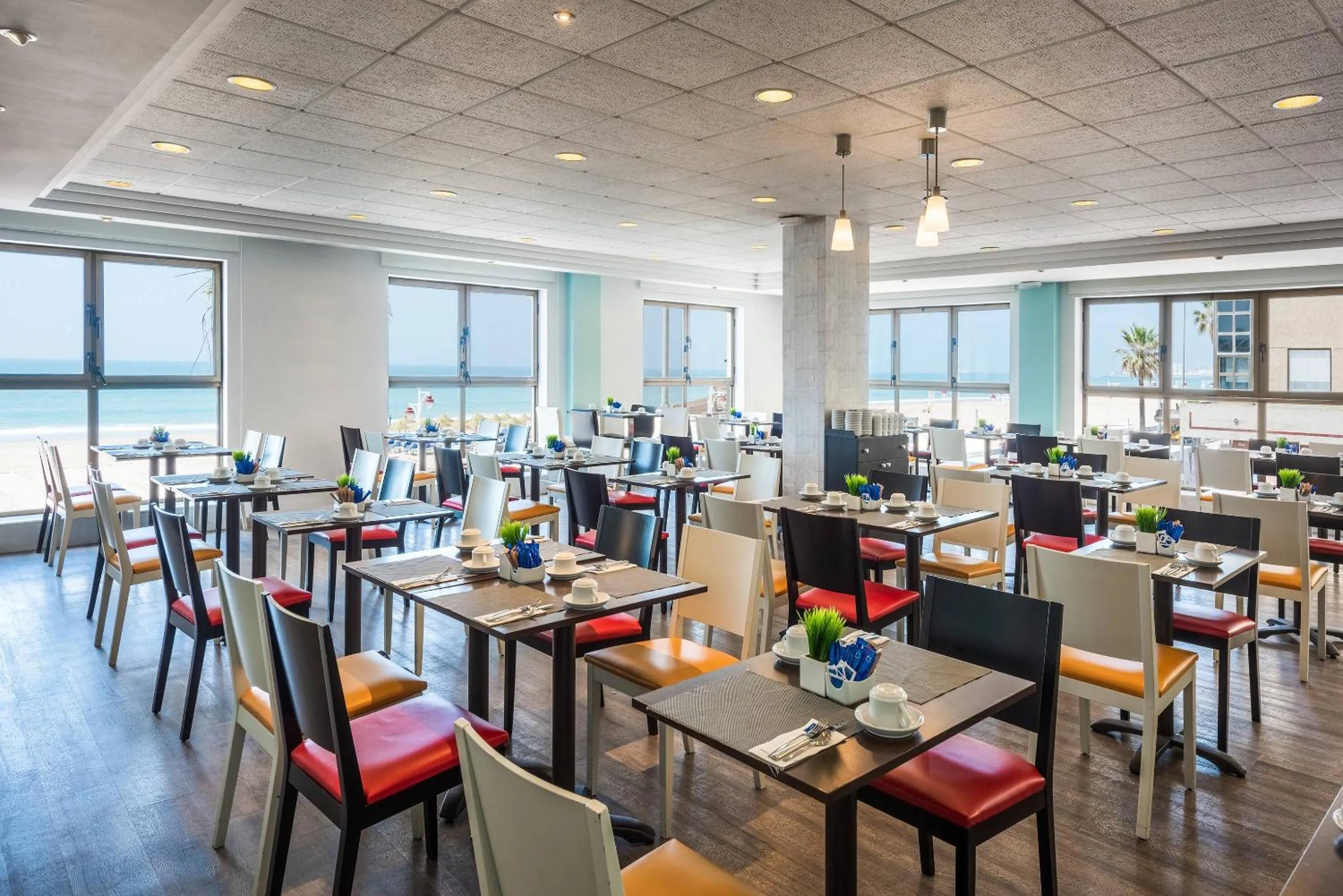 Hotel Cádiz Paseo del Mar Affiliated by Meliá