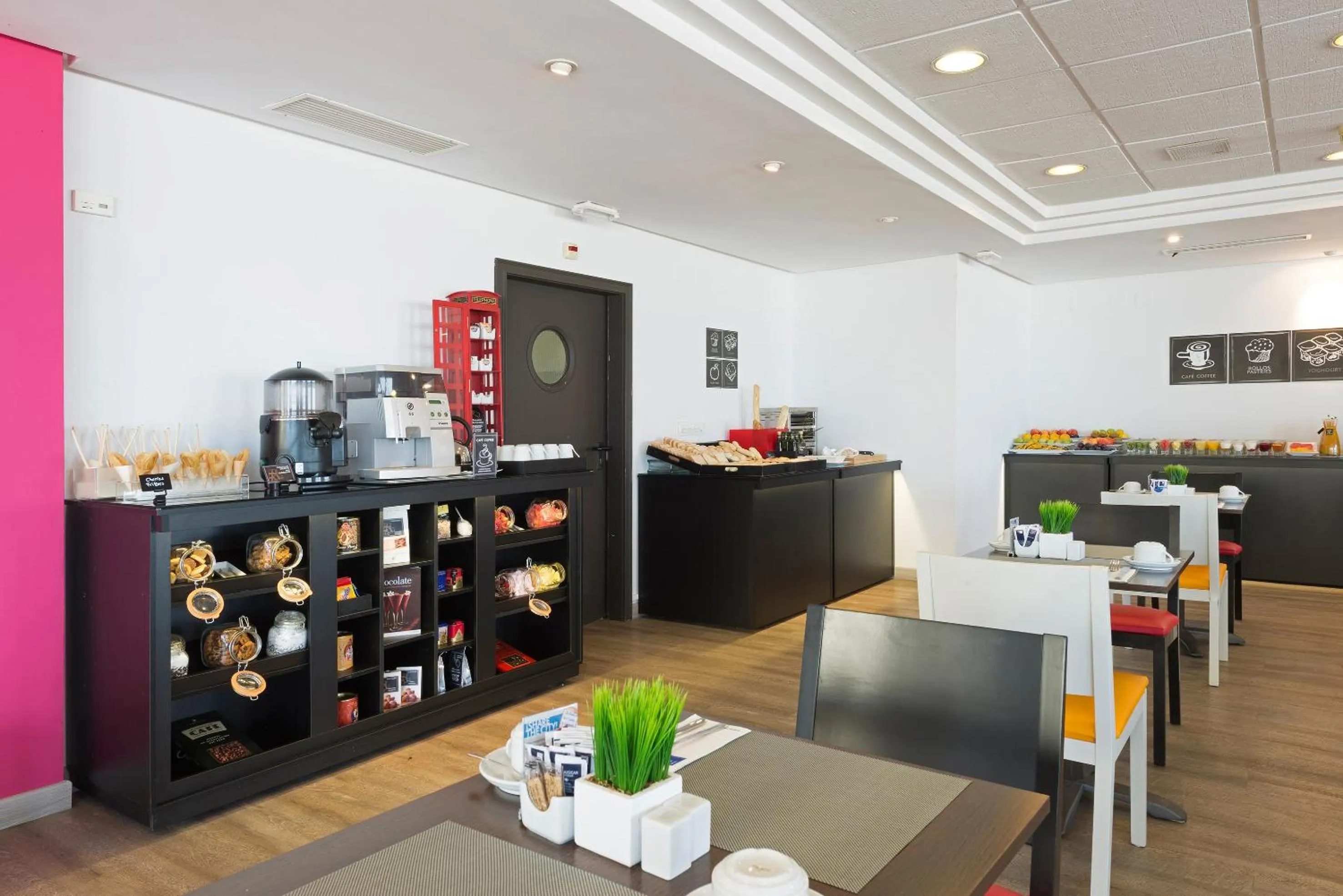 Restaurant/places to eat in Hotel Cádiz Paseo del Mar, Affiliated by Meliá