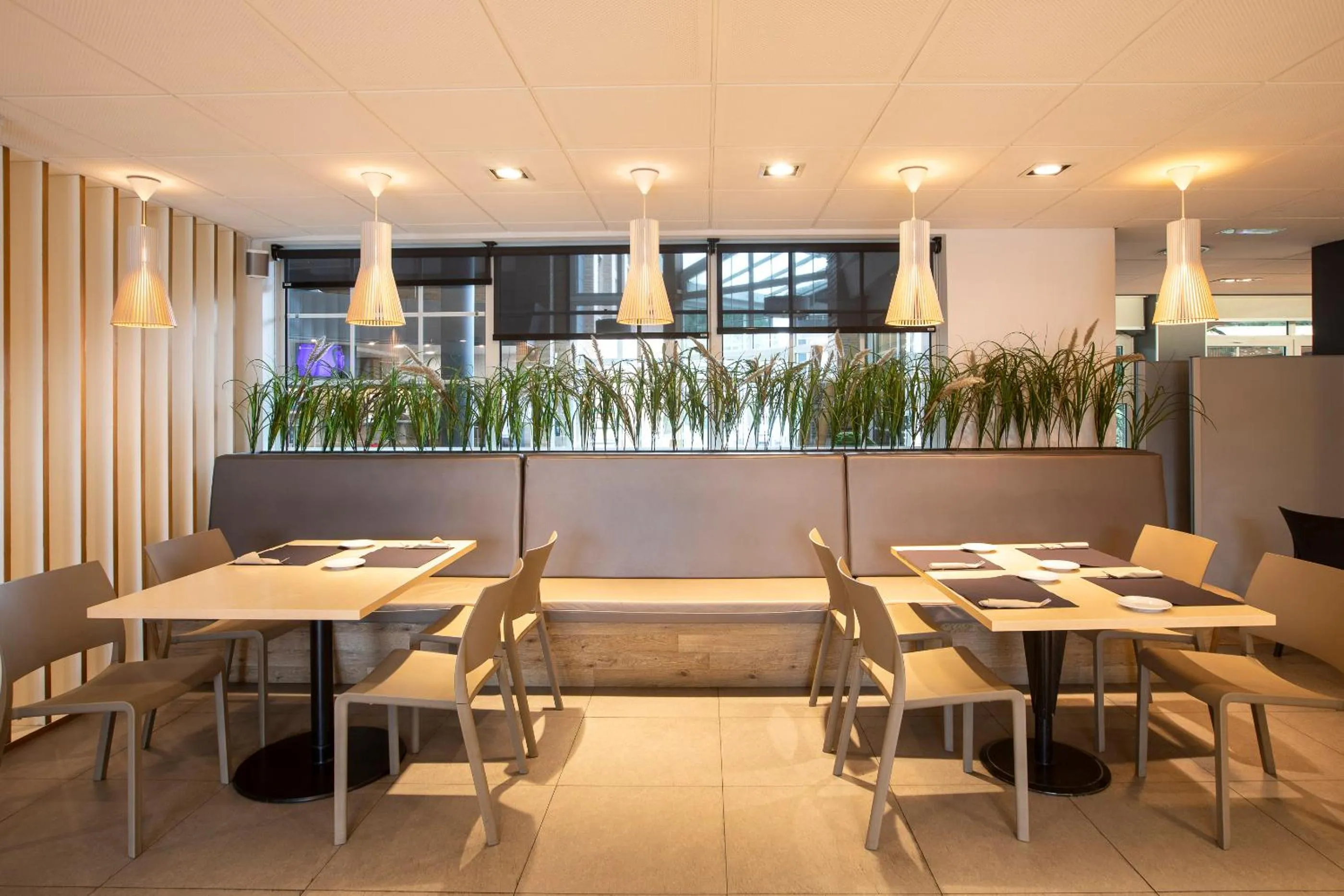 Lounge or bar in Hotel Urdanibia Park