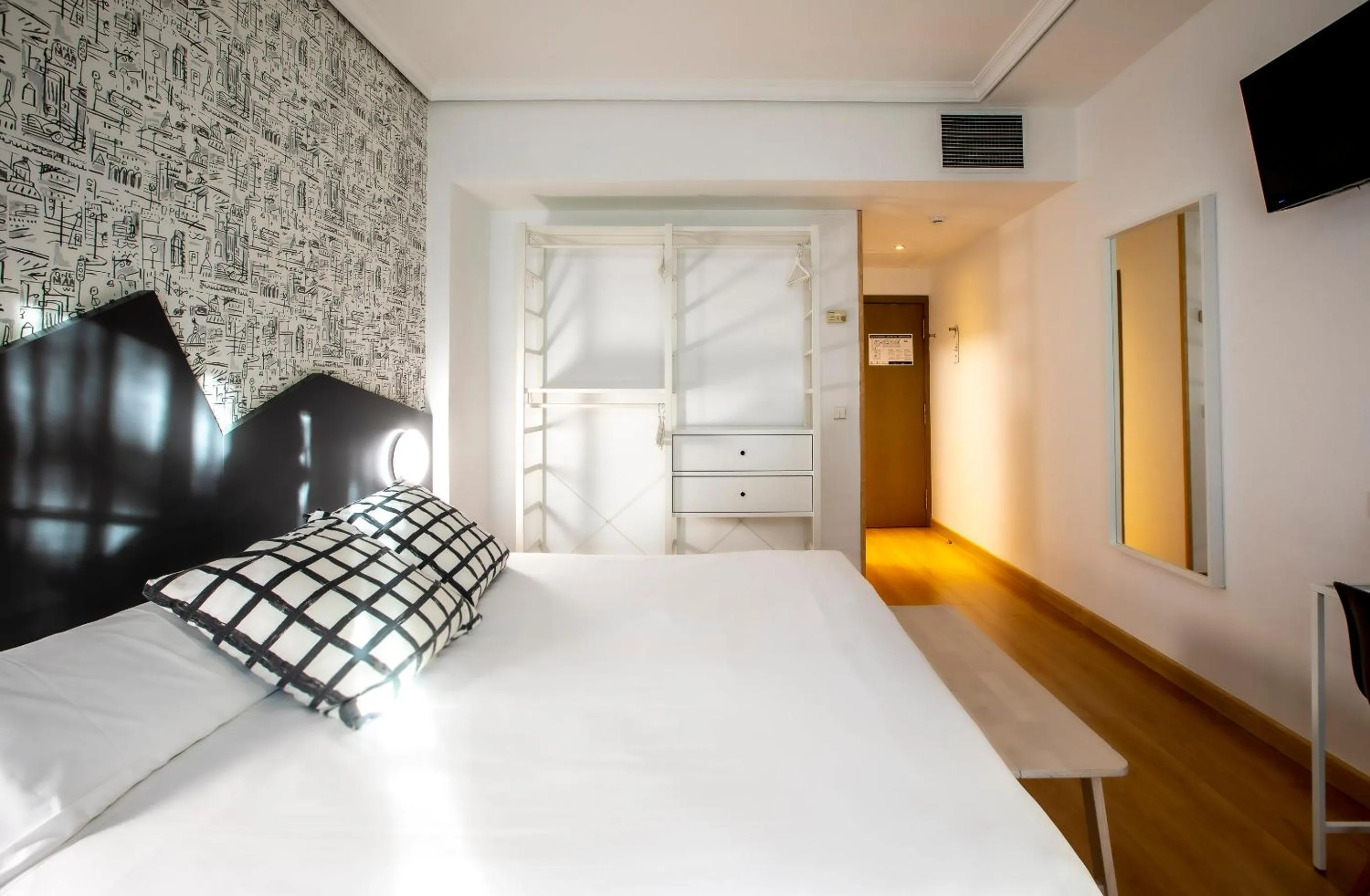 Bed in Hotel Urdanibia Park